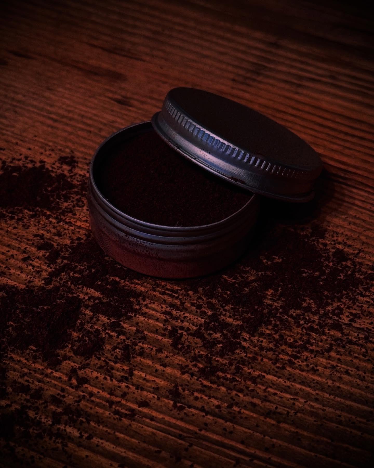 [𝕹𝖊𝖜 𝕻𝖗𝖔𝖉𝖚𝖈𝖙]

🔥 Red Ashes of Imbolc 🔥

An extremely limited seasonal batch of a fabled powder, born from blessed fire of rare potency. This powder is composed of Imbolc Fire ashes gathered from the embers of Alder, Birch and Willow woods