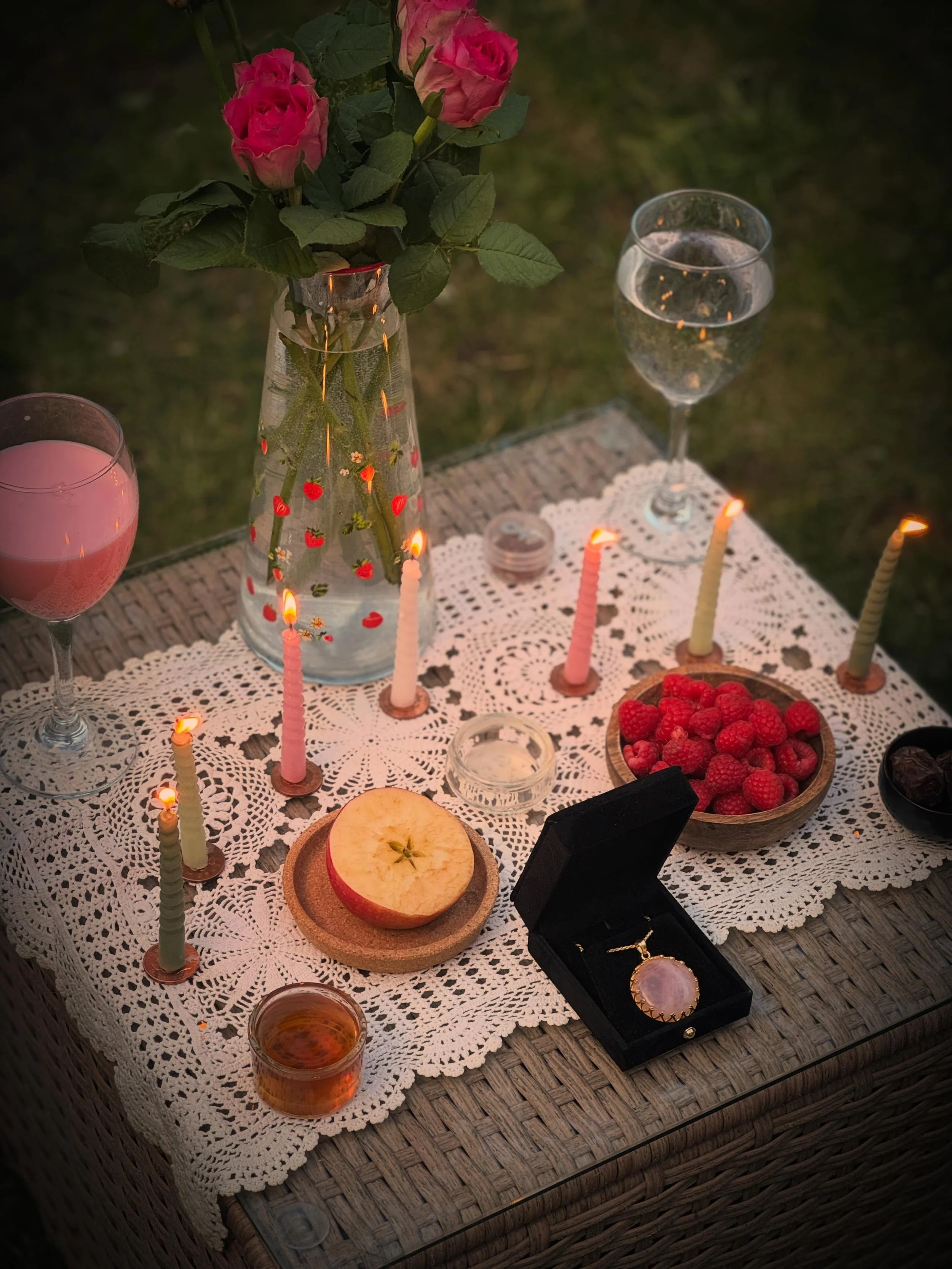 Soft Venusian 🌹💕 feat. @idolastellarum 
&laquo;&nbsp;Donne si tu veux recevoir.&nbsp;&raquo;