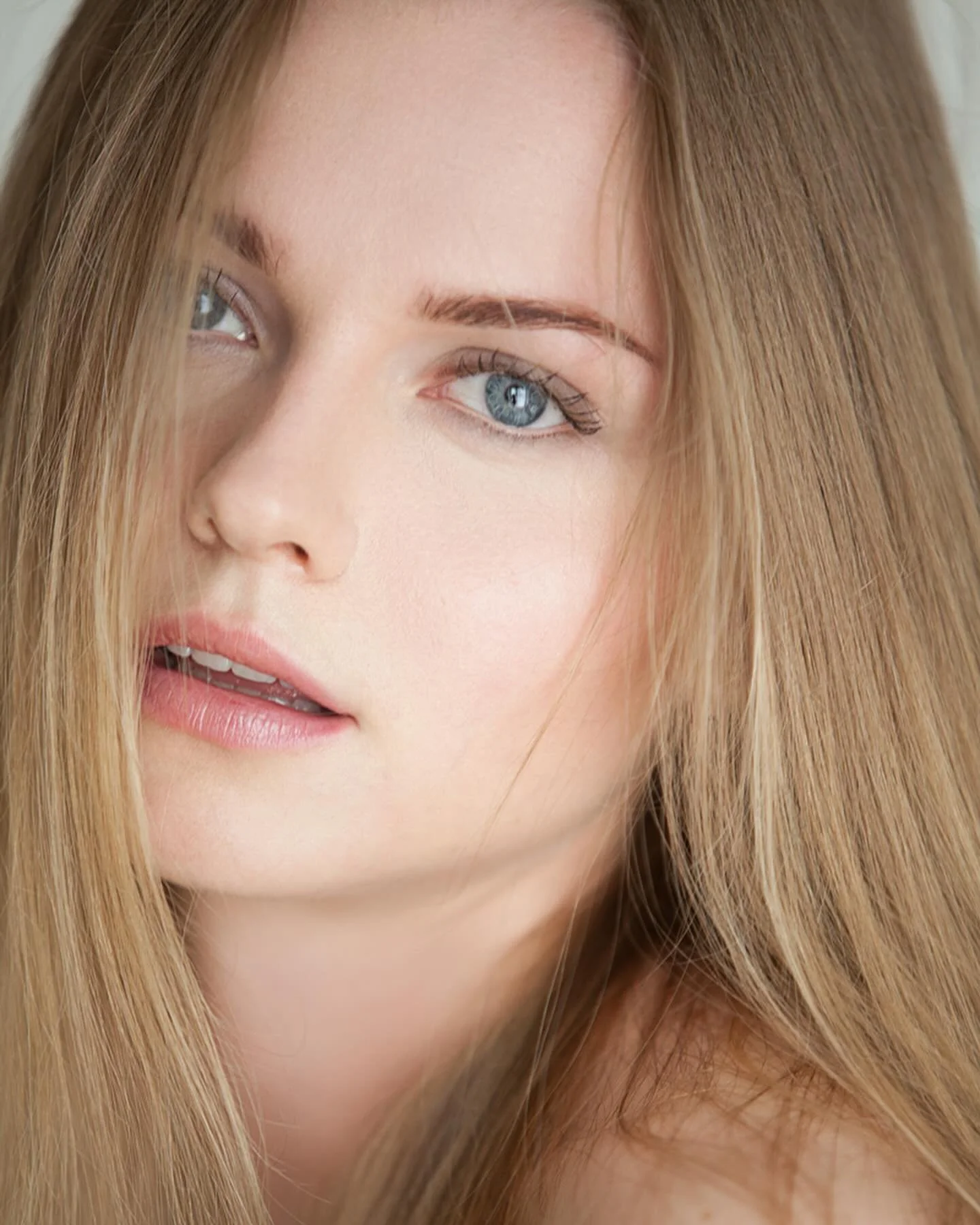 .

🩷 b e a u t y  p o r t r a i t s 💜

👉🏻 vuoi prenotare anche tu la tua sessione di ritratti in studio fotografico: &ldquo;Beauty portraits&rdquo;?

💌 contattami in DM per tutte le info!

🏷️
#beautyportrait #beautyportraits #portraitsphotograp