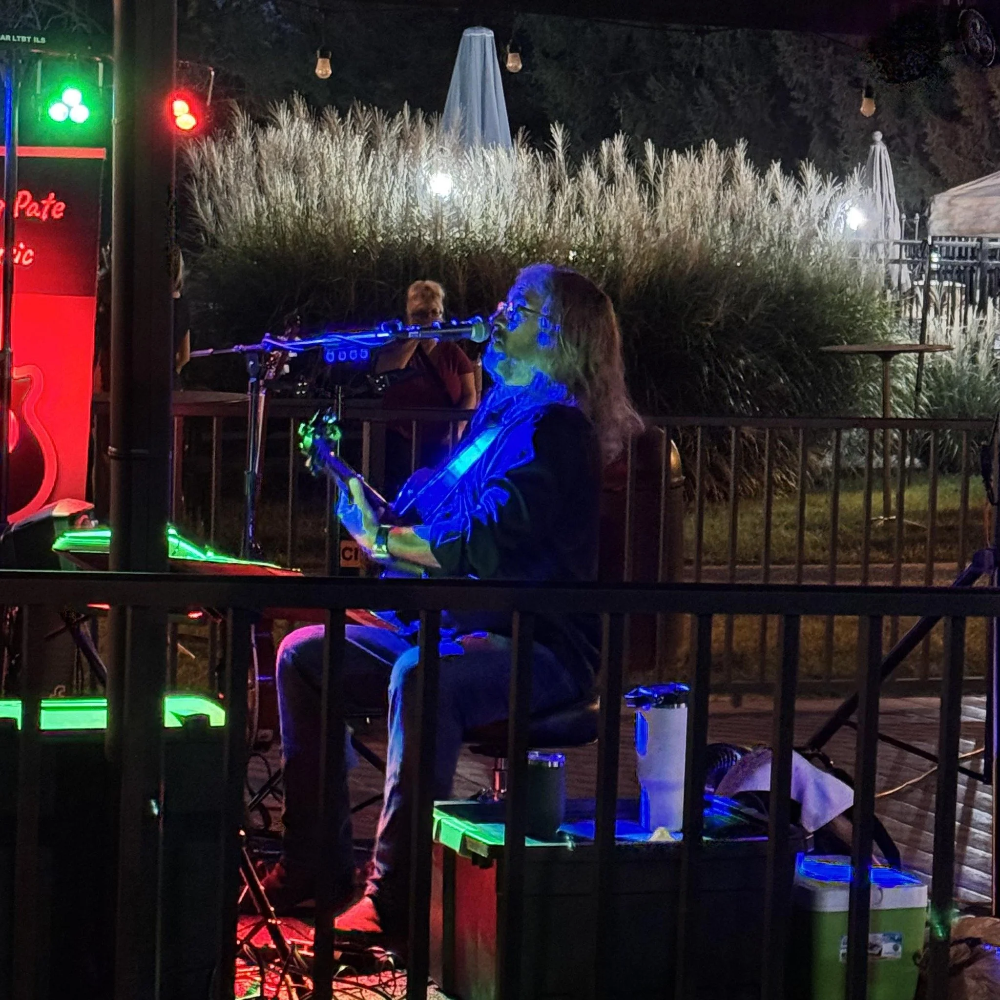 LIVE MUSIC - Craig Pate