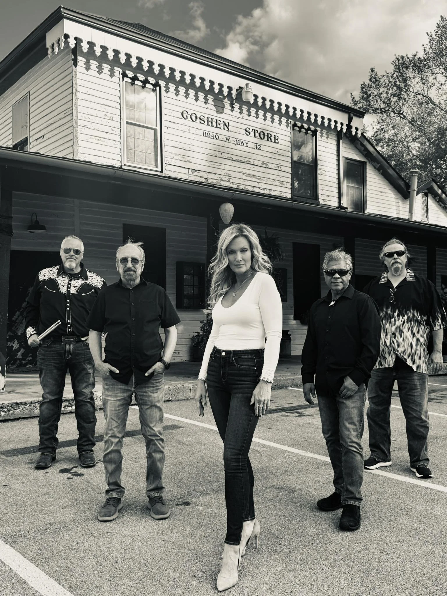 LIVE MUSIC- Bad Molly