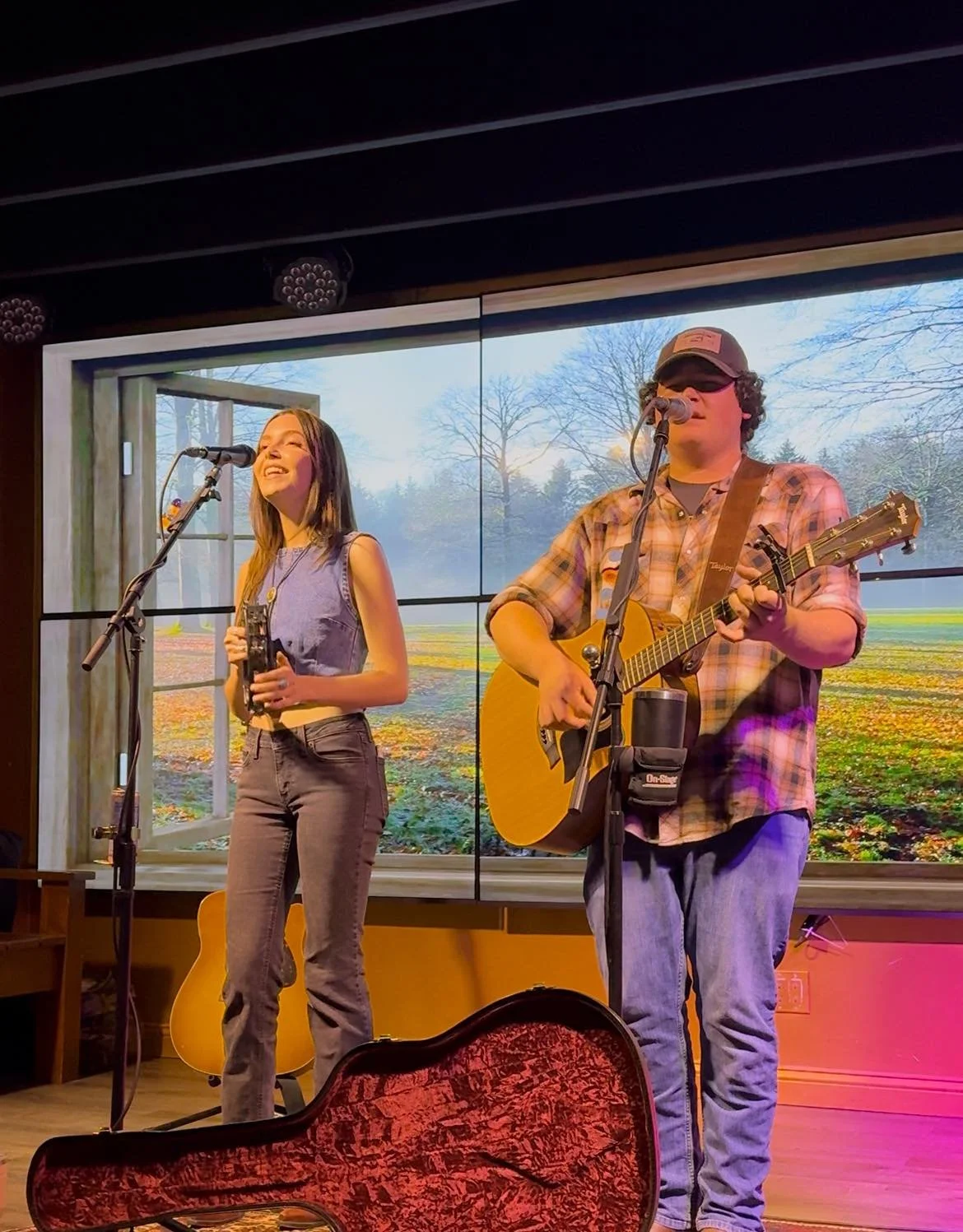 LIVE MUSIC - Skyler and Erin