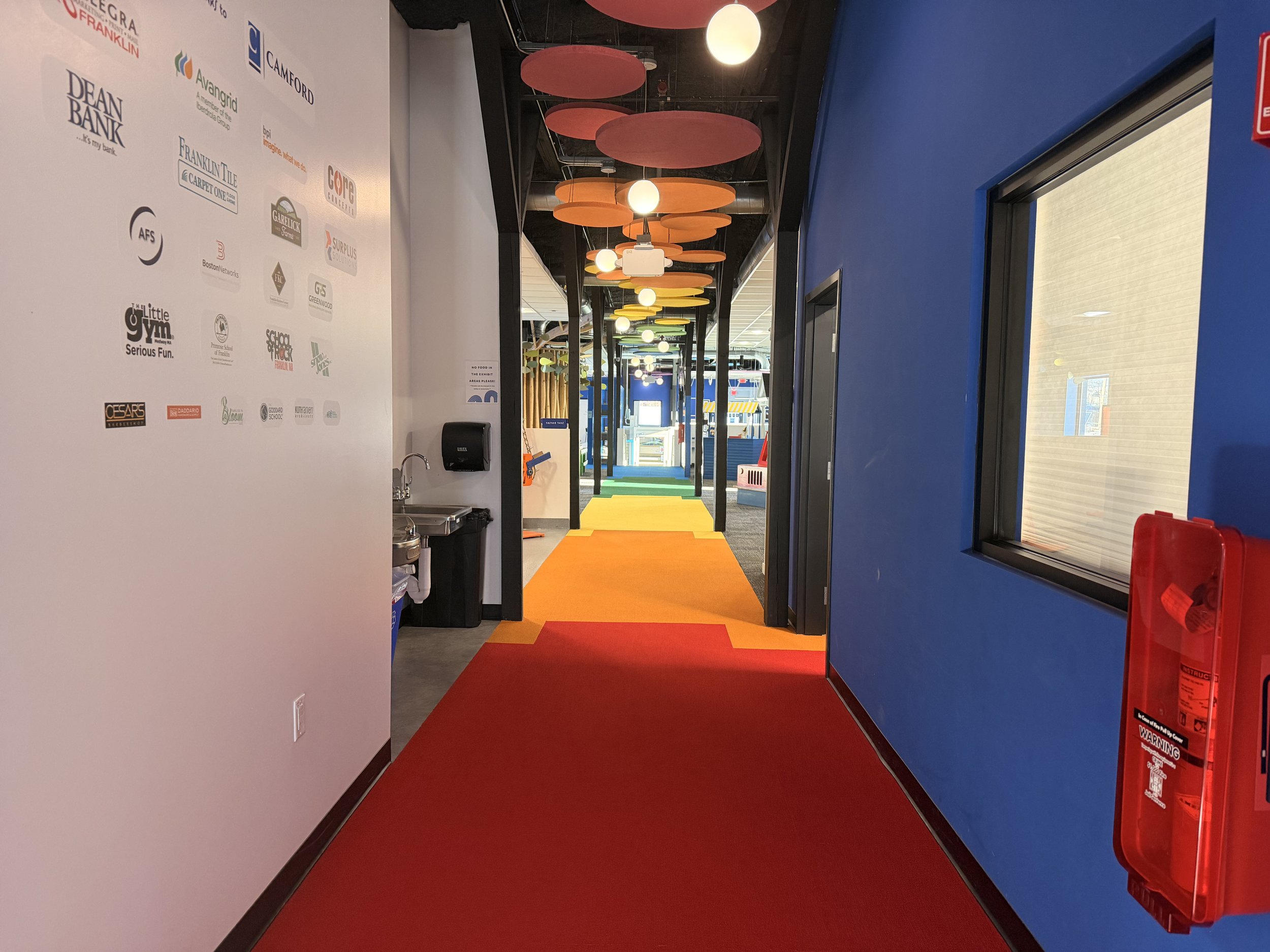 Image of entry to exhibit space