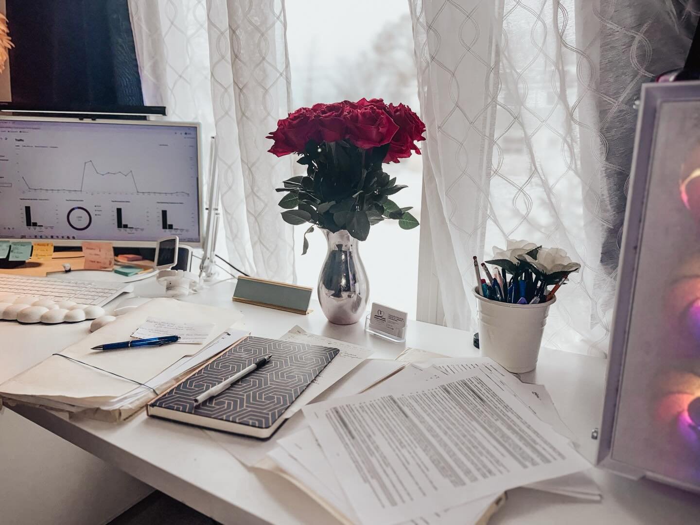 Mid-week CEO check-in 💻✨

Behind every &ldquo;put together&rdquo; business&hellip;
is a desk that looks like this 😅

Building a business as a single mom isn&rsquo;t always pretty but it is consistent.

Showing up and doing the work between school h