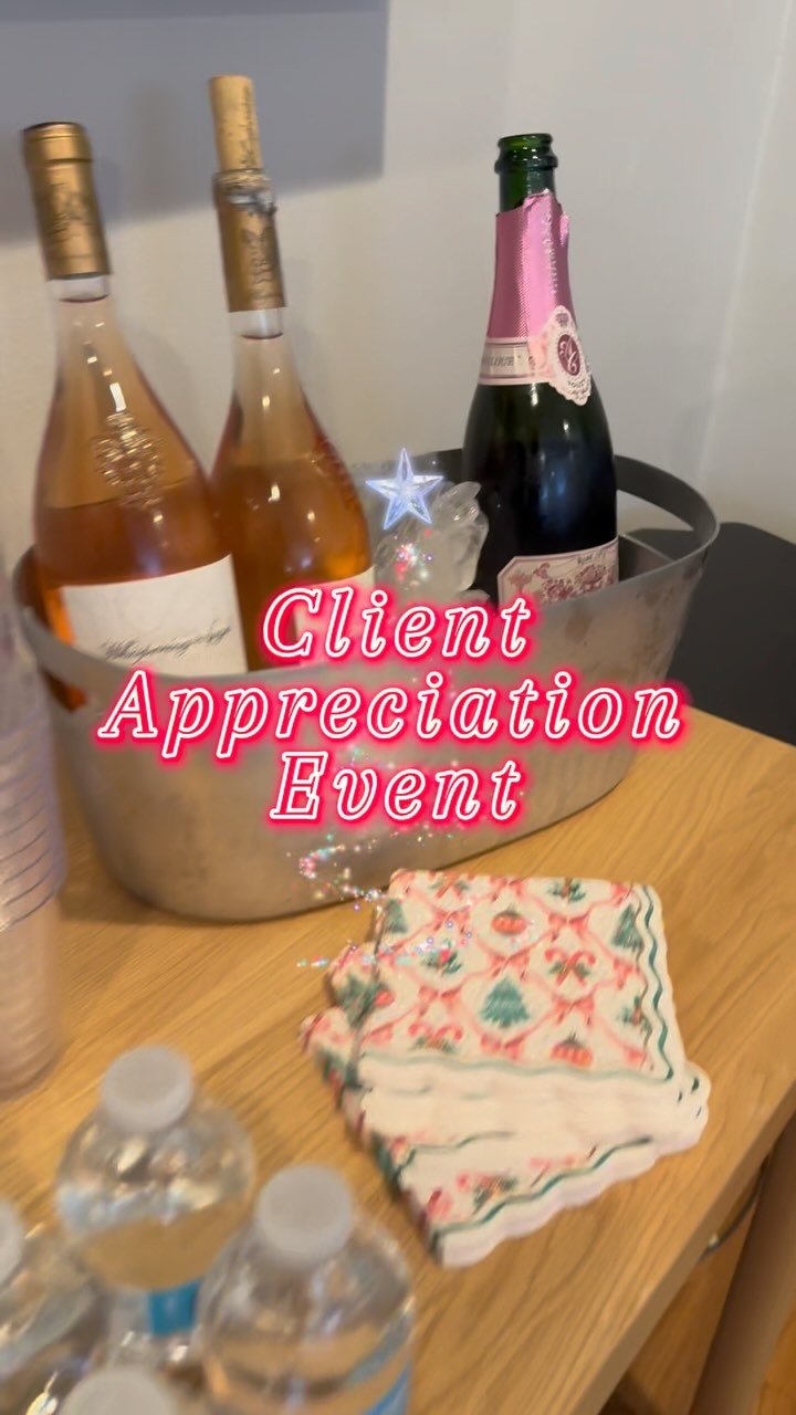 We are so grateful for our wonderful clients and their beautiful families. Celebrating them is easy and we had so much fun with @elenagrigore at the stunning @happycabbagegifts #chicagorealestate #chicagorealtor #chicagorealestateagent #clientappreci