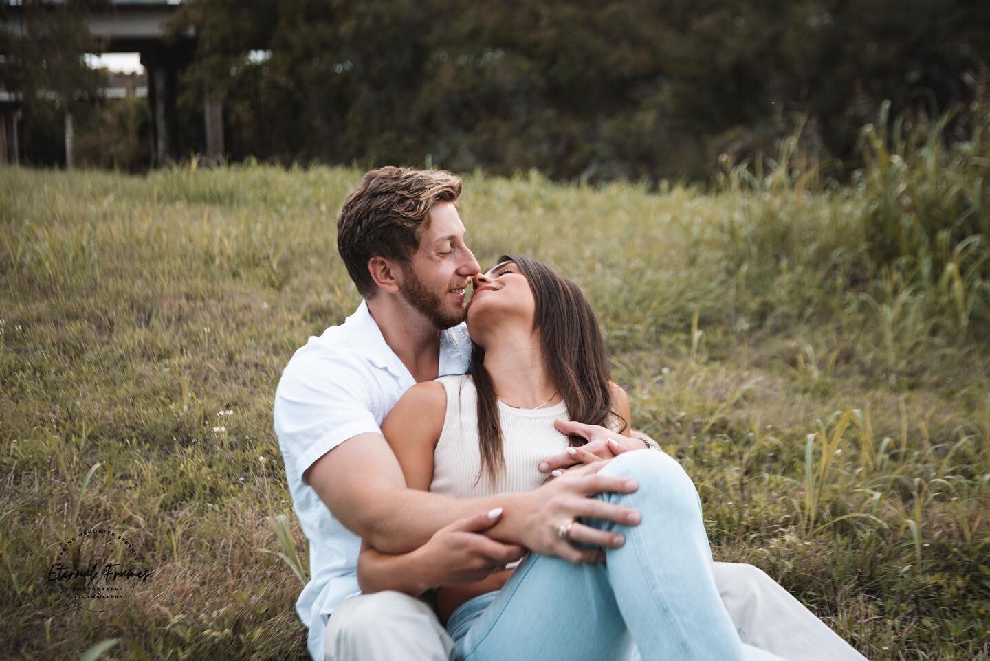 Captured these dreamy moments by the Navasota River with this stunning couple. Nature's beauty meets the beauty of love, and we're here for it! Swipe left to get lost in this romantic scenery. 🌿💕 

#EternalFrames #NavasotaRiver #CoupleGoals #Nature