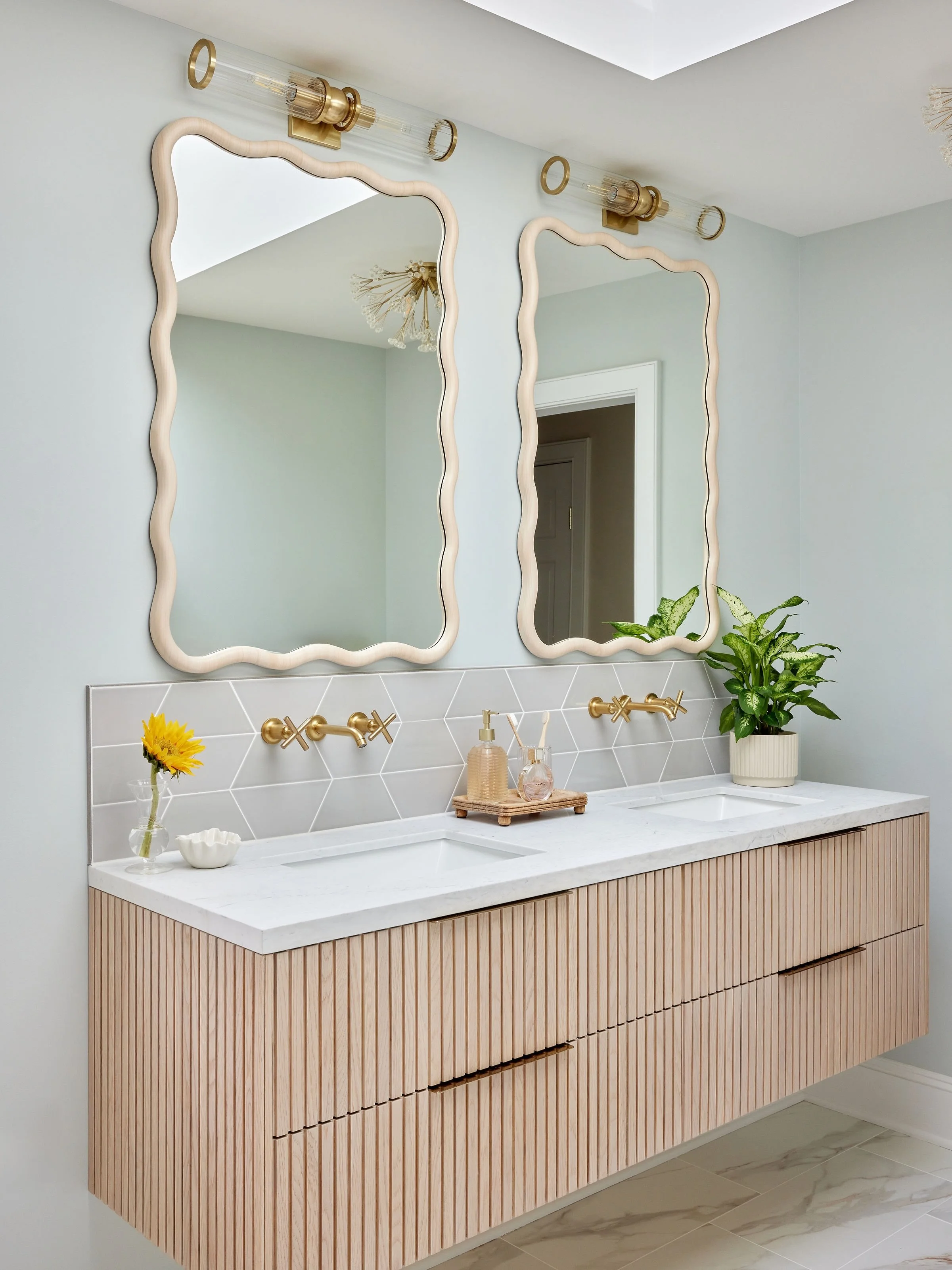 Why Hiring an Interior Designer Can Actually Save You Money - our feature in @njmonthly 
 ➡️ Swipe to read part of the article!
Some key highlights: 
- Designers Know Where to Spend and Where to Save 
- Have a plan before construction
- Save you from