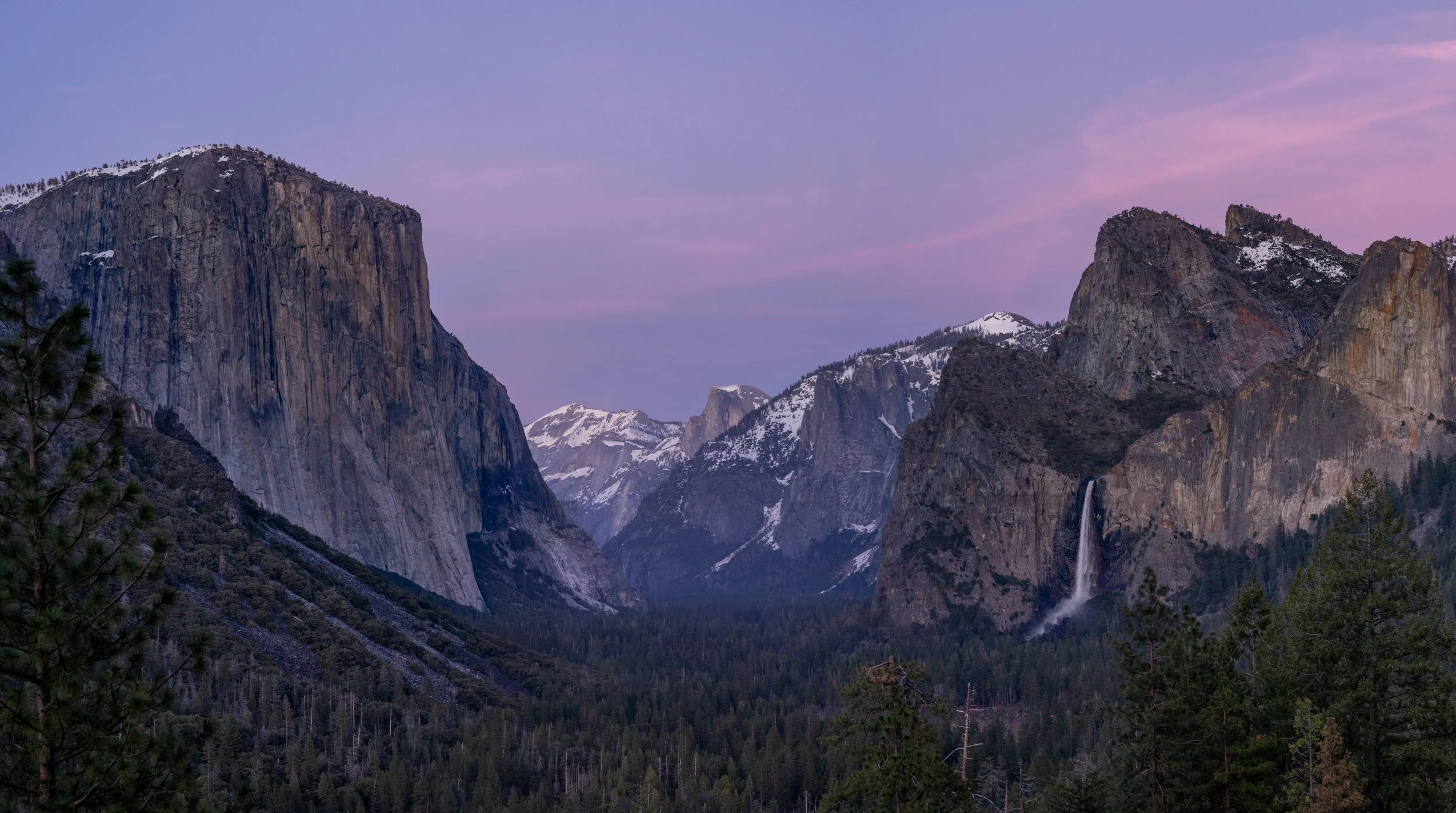 Tunnel view in Yosemite National Park, Carlifornia, USA