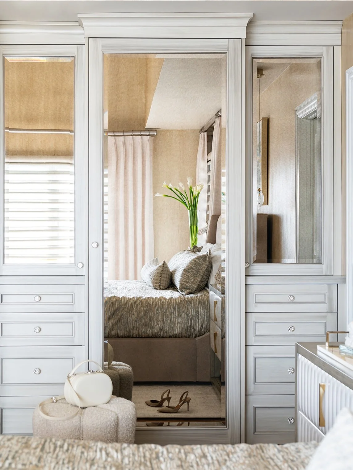 Tucked into the primary suite, is a space just for you. 🤍

For choosing the heels.
For fastening the necklace.

A space like this is designed for the quiet moments before you head out to meetings, school drop-offs, dinners in town.

Custom cabinetry