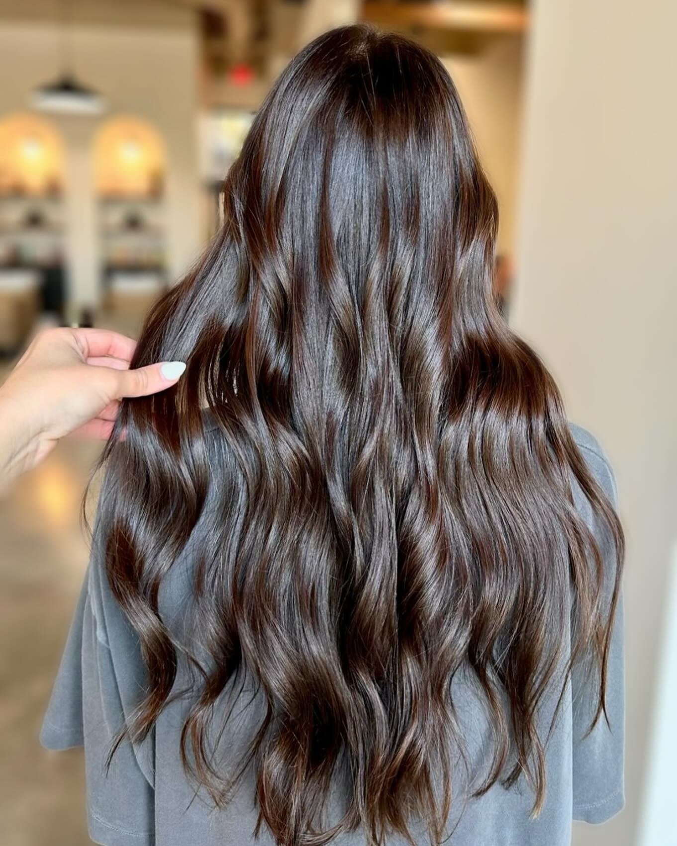 Rich brunette color inspo. 🤎

Hair by @michaela.hairco