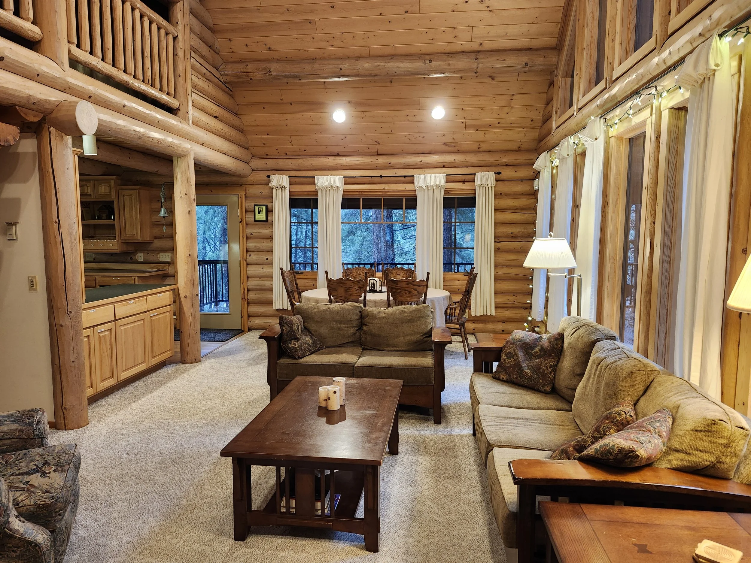 living / dining room