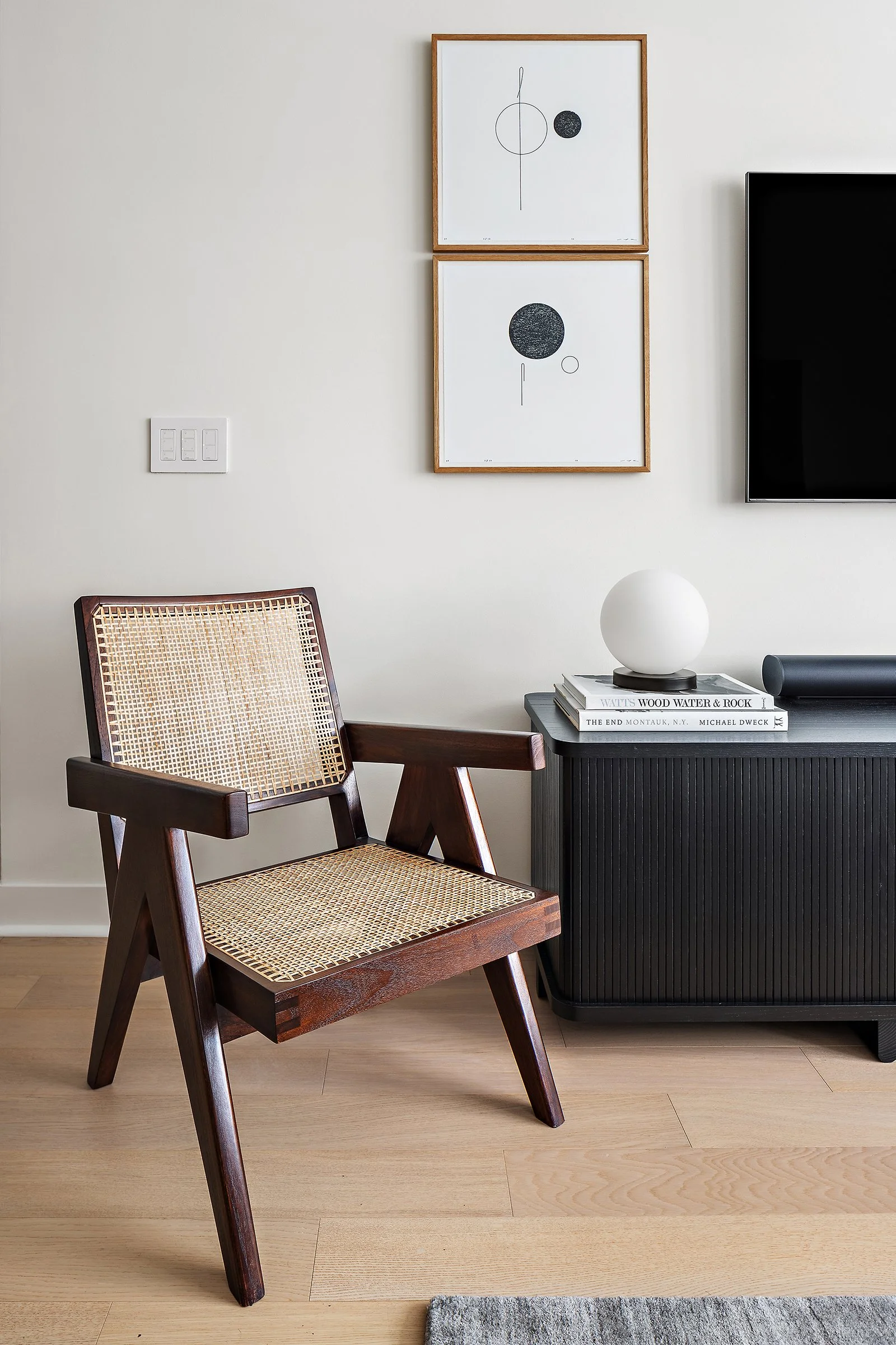 6075    LR2 -web.jpg