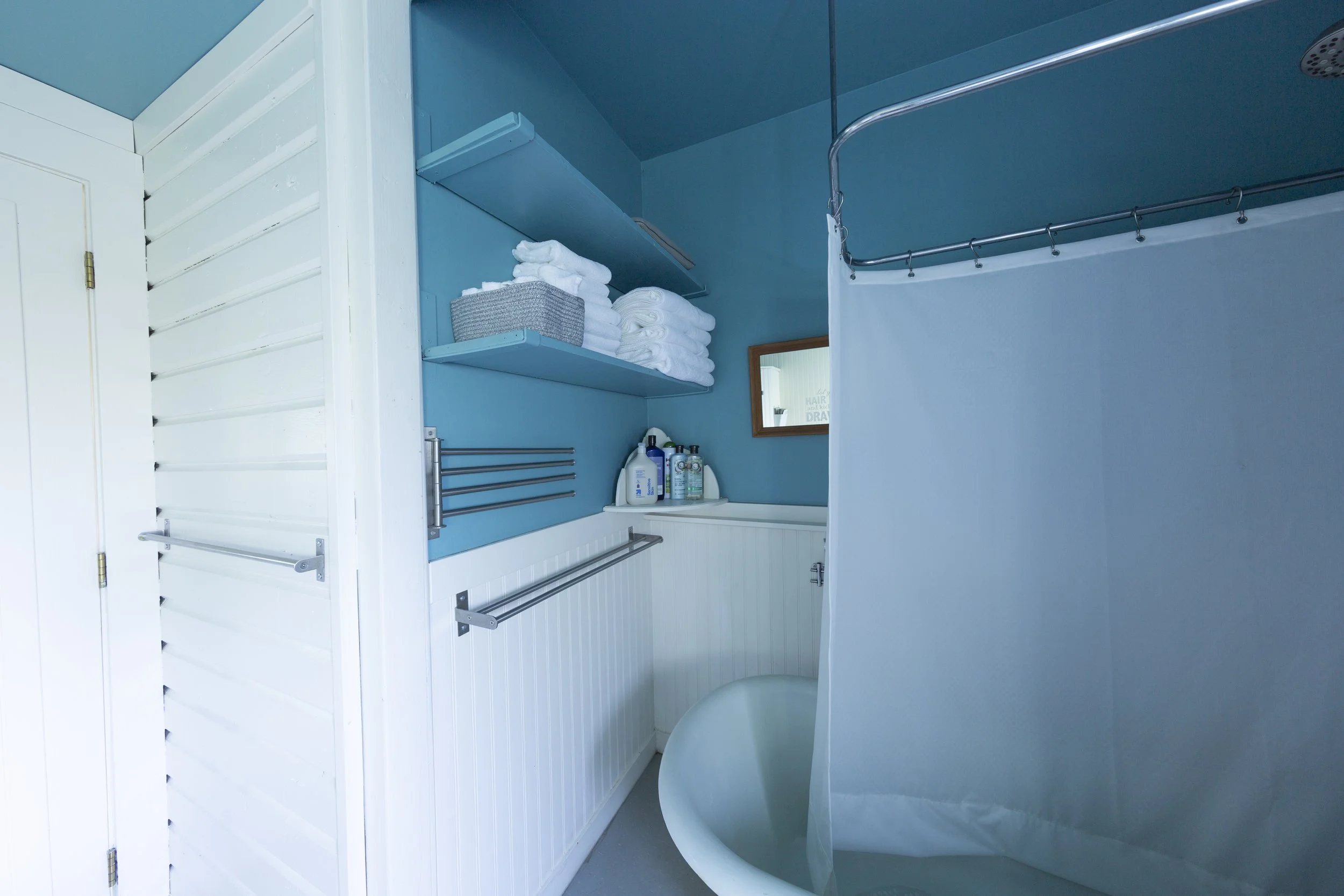 short term rental bathroom vintage and blue