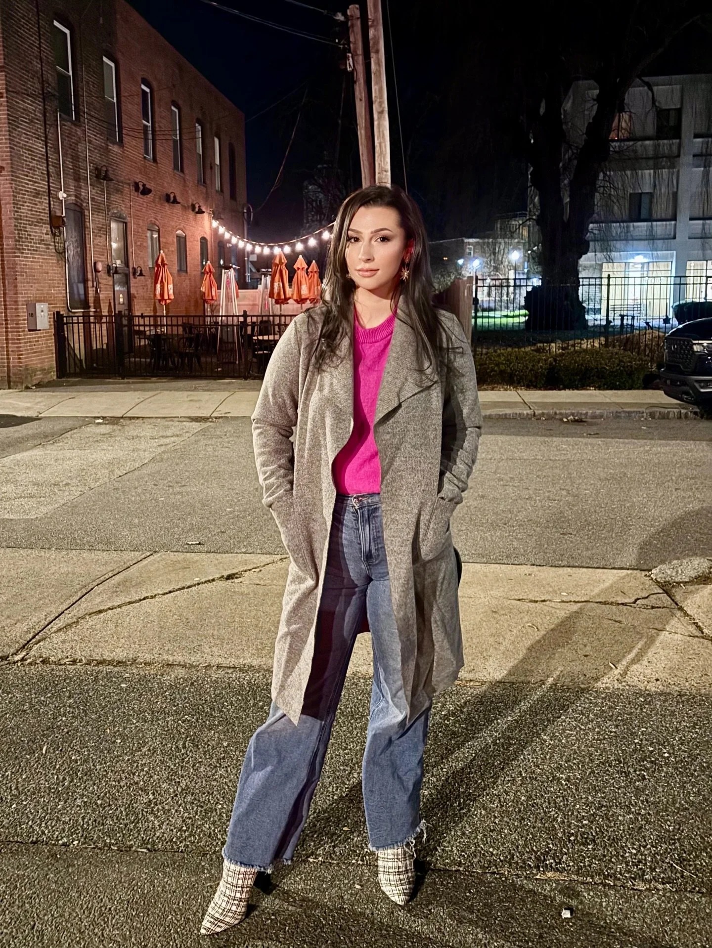 I left the house yesterday. Please clap.