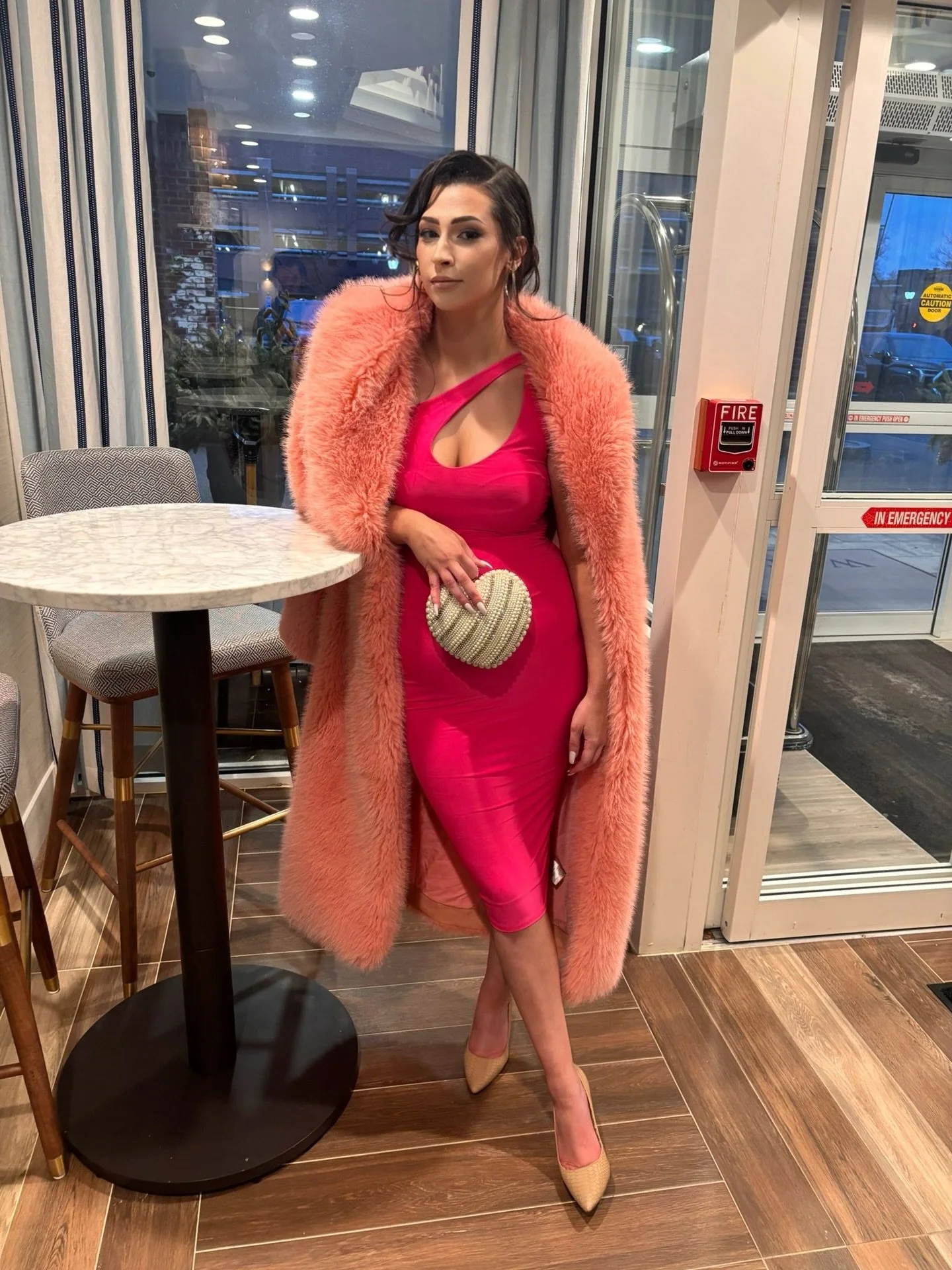 Guess my favorite color. 

Coat: @prabalgurung 
Dress: @fashionnova 
Bag: @marshalls 
Shoes: @jessicasimpsonstyle