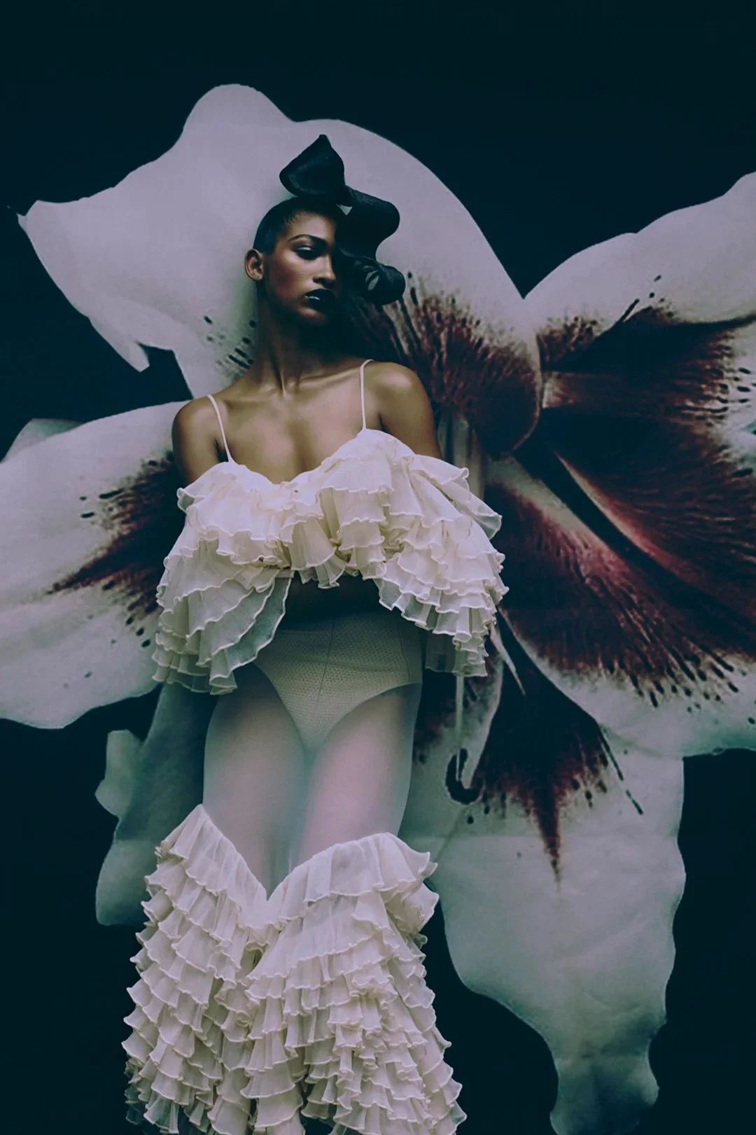 EE72 Issue 03 by Gabriel Moses |
 Stylist: Julia Sarr Jamois | Styling Assistant 