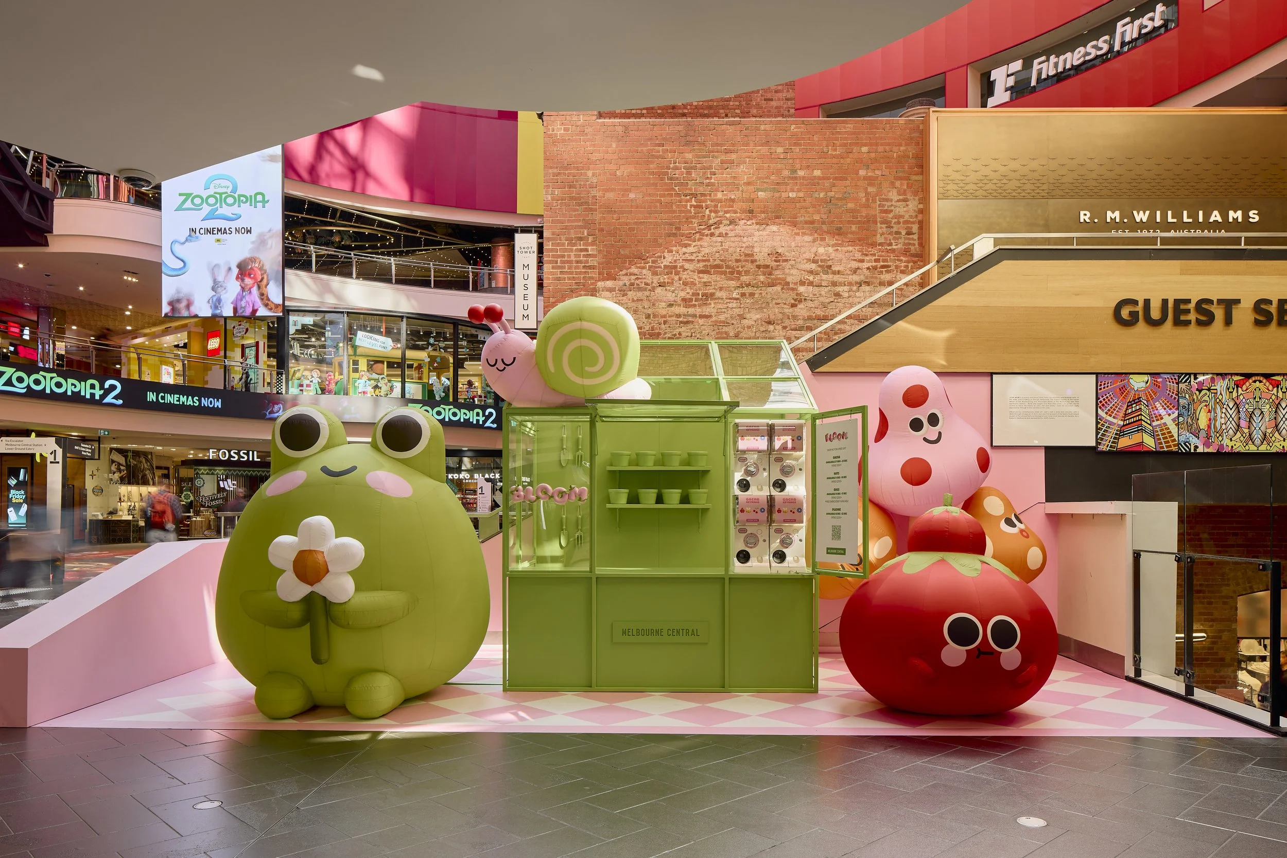 Black Friday Installs - DDD - 28th November_0124_GRIFFIN SIMM_FINALS.jpg