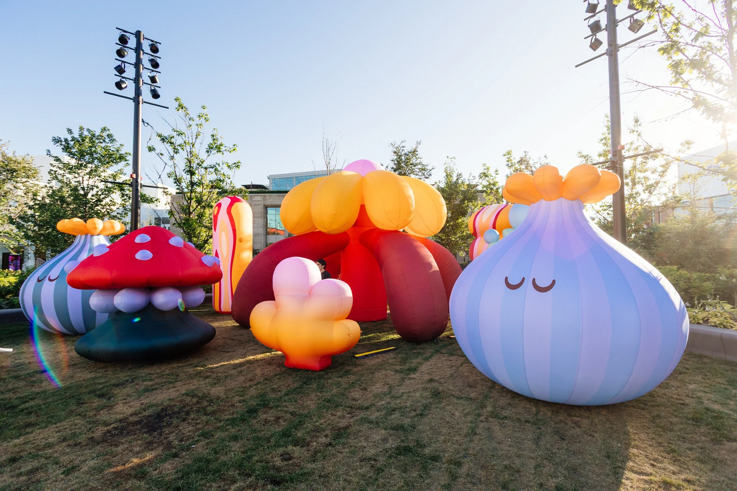 Royalmount Weekend 1 - MURAL - LNDMRK - Milan Suere-2.jpg