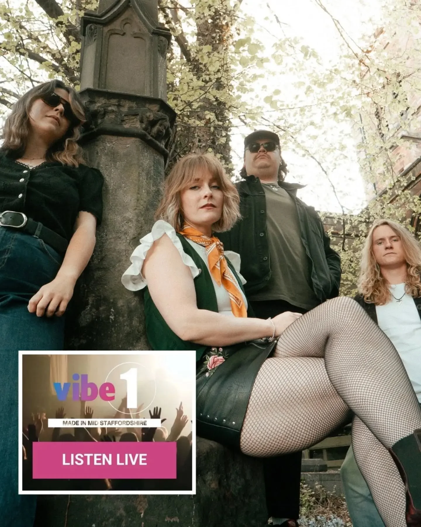 Shout out to Eric Furze for playing Oh Mallie on his #totallylocal show on Vibe1.UK. 

📸 @dancainphotography

#thankyou #stafford #medusaluna #radioshow
