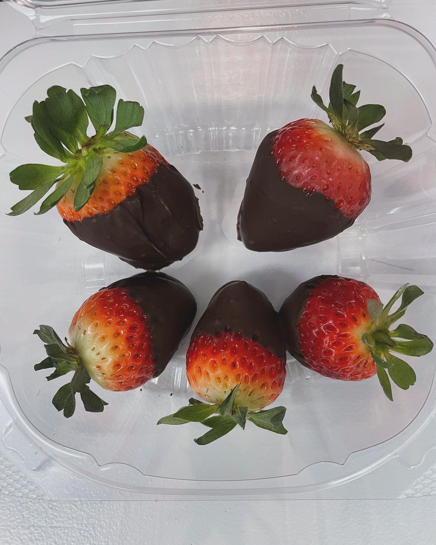 Okay we kinda went a little over board on strawberries this week. So instead of freezing them we are going to keep the goodness coming. 🌸 Lucky you, freshly dipped chocolate covered strawberries available at the shop Today - Sunday or they can be ad