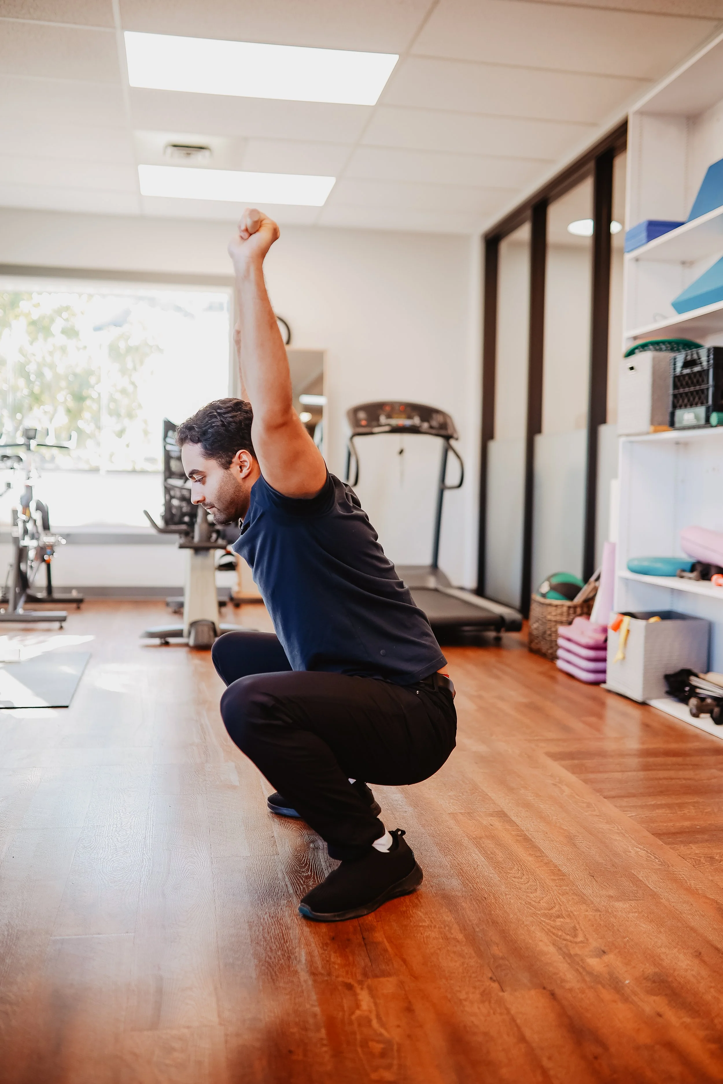 Why Seeing a Physiotherapist is Better Than Just Looking Up Exercises Online