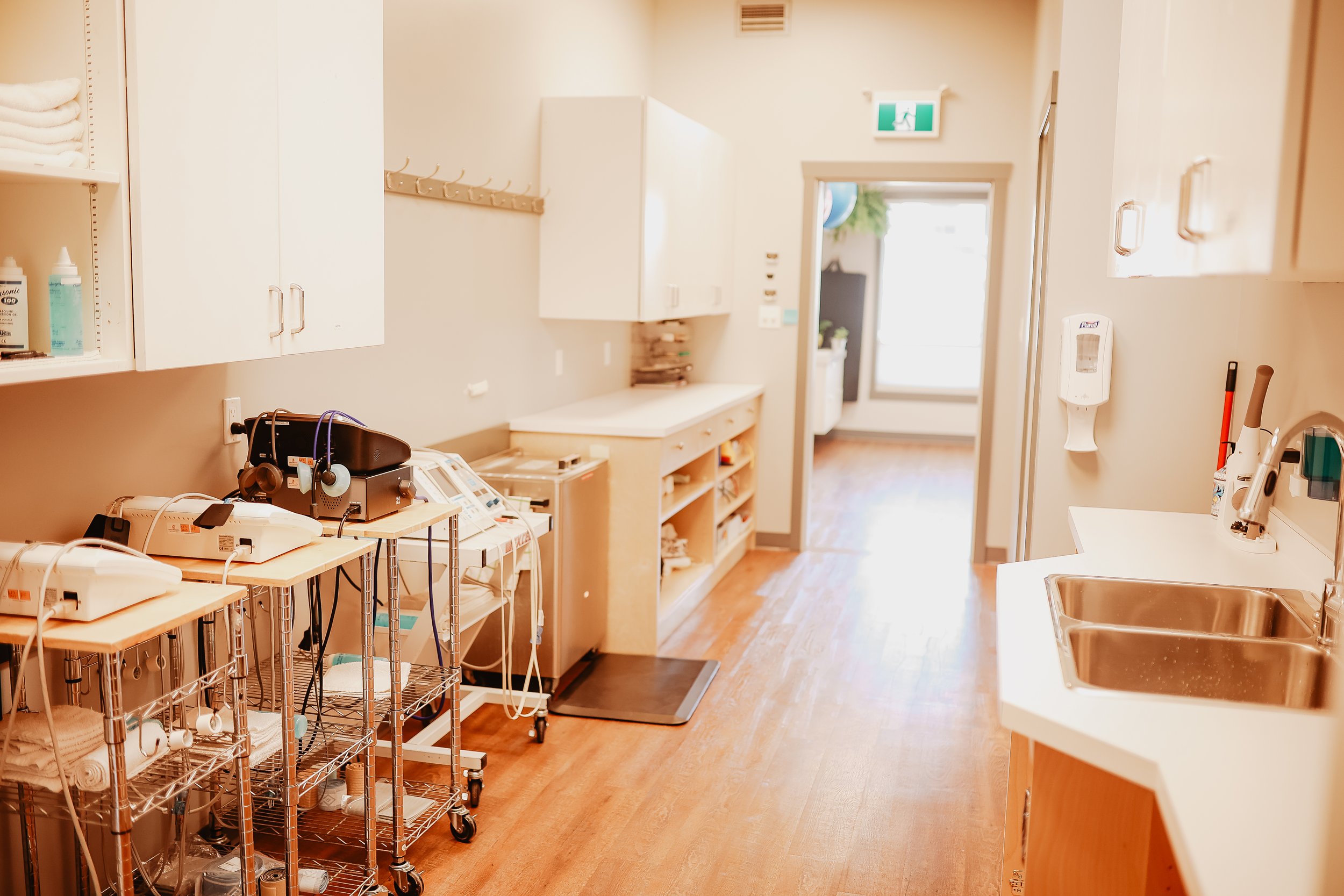 Machines to Help with Pain Reduction - Best Physiotherapist Campbell River