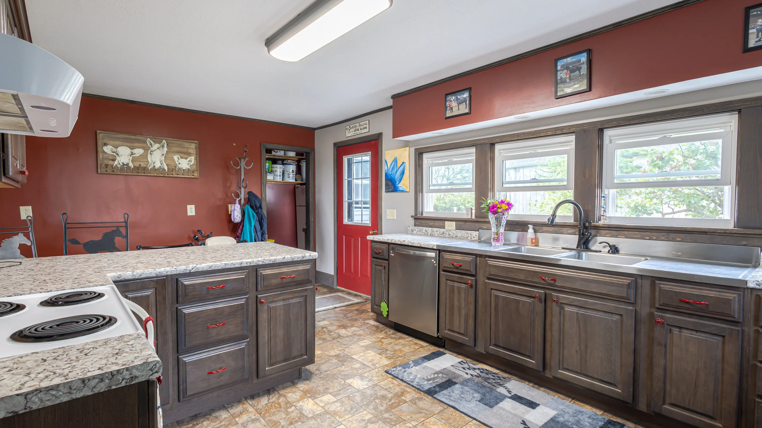 Essential Visuals Media Portfolio-09.jpg