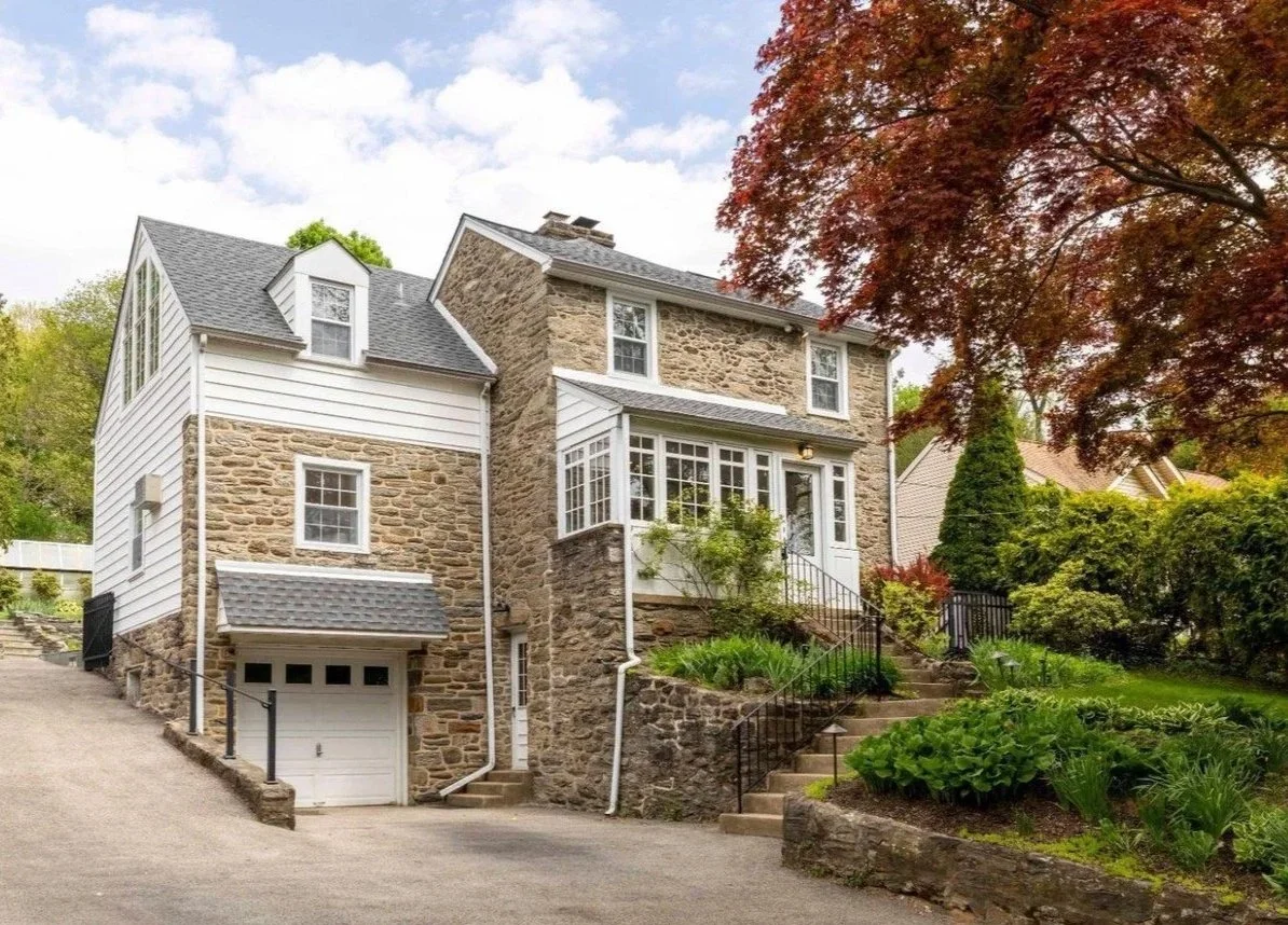 805 Rock Ln