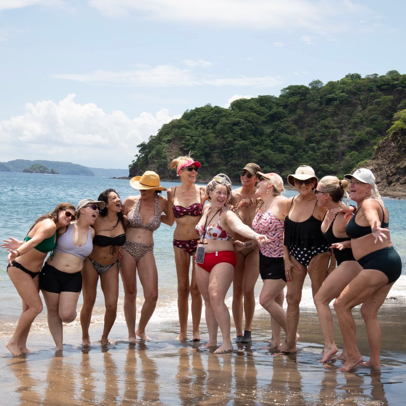 costa-rica-wellness-retreat-women-beach.jpg