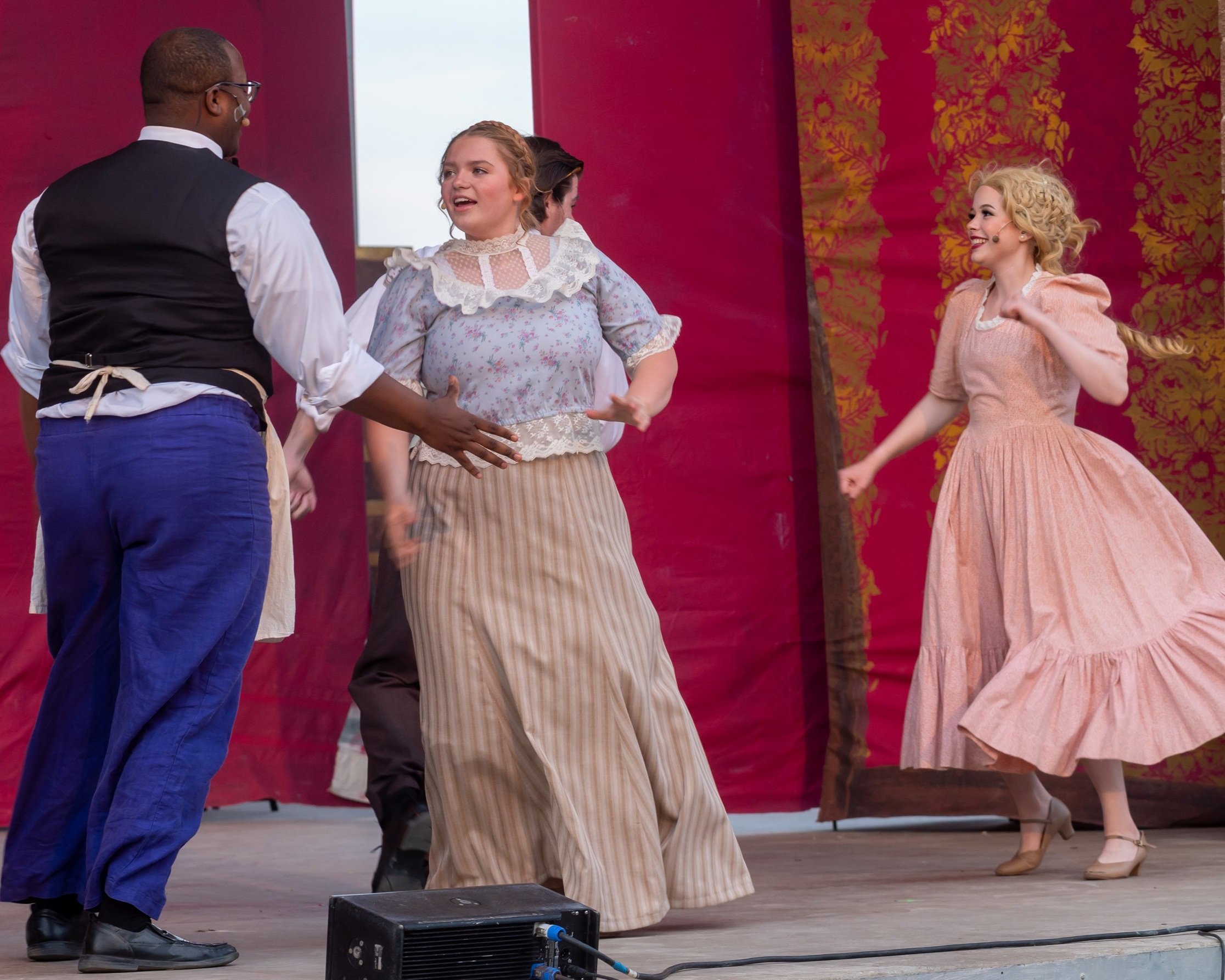 Hello+Dolly+Dance.jpg