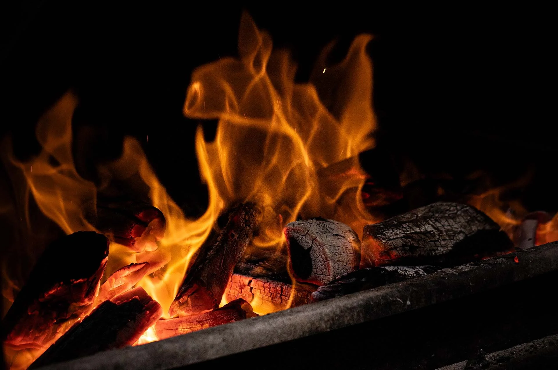 fire ember byron bay.jpg