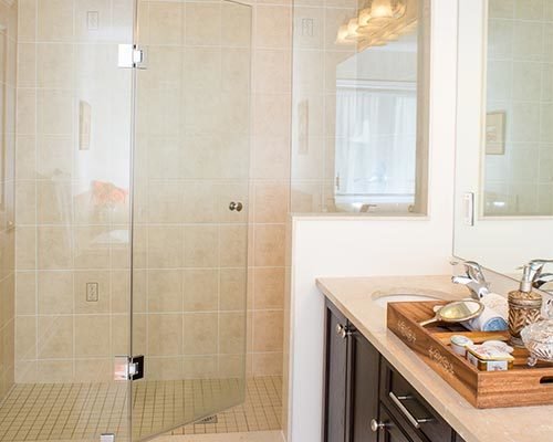 Evanston Glass & Mirror
