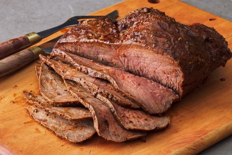 herb rubbed sirloin tip roast.jpeg