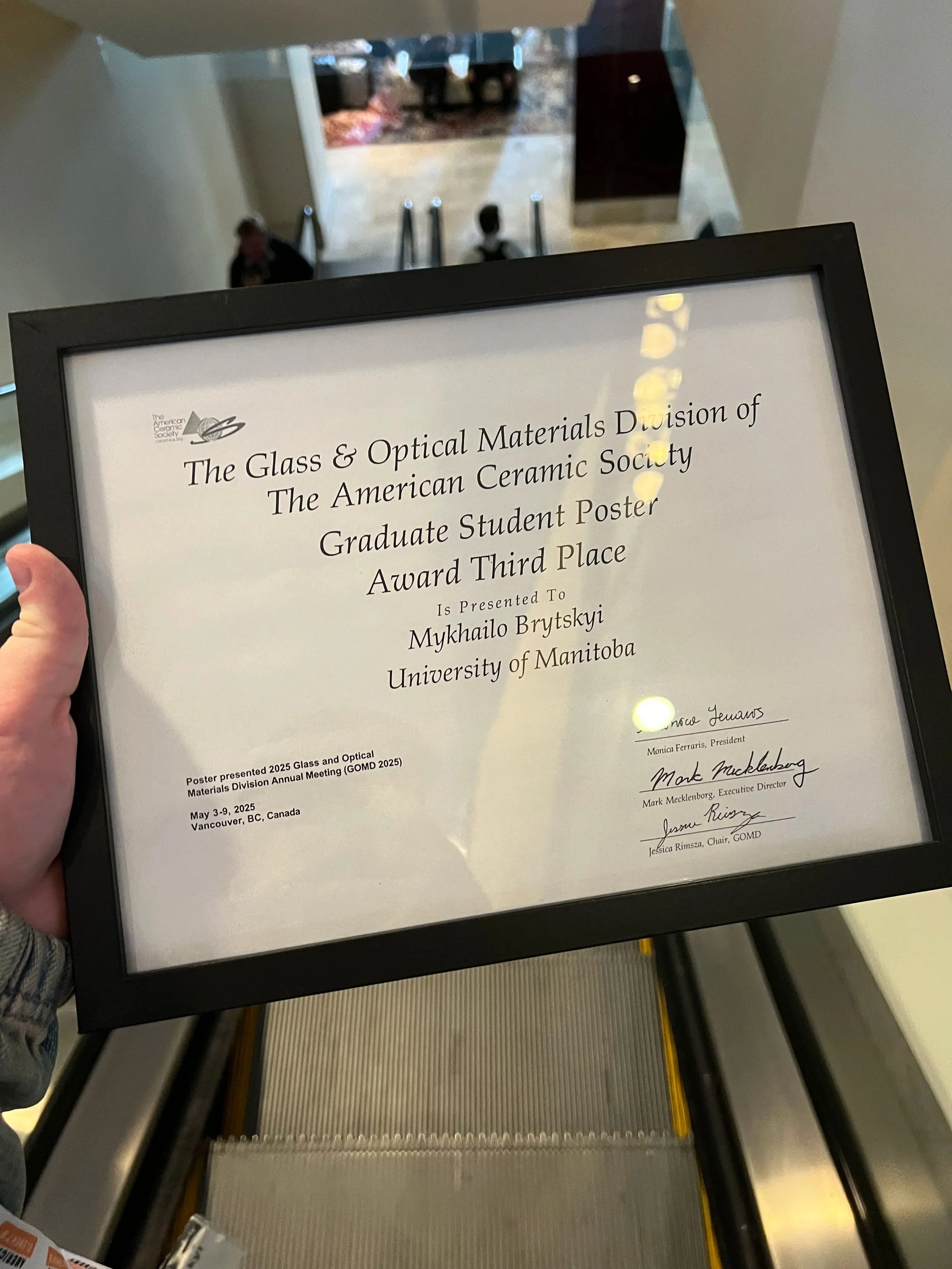 Mykhailo wins poster prize