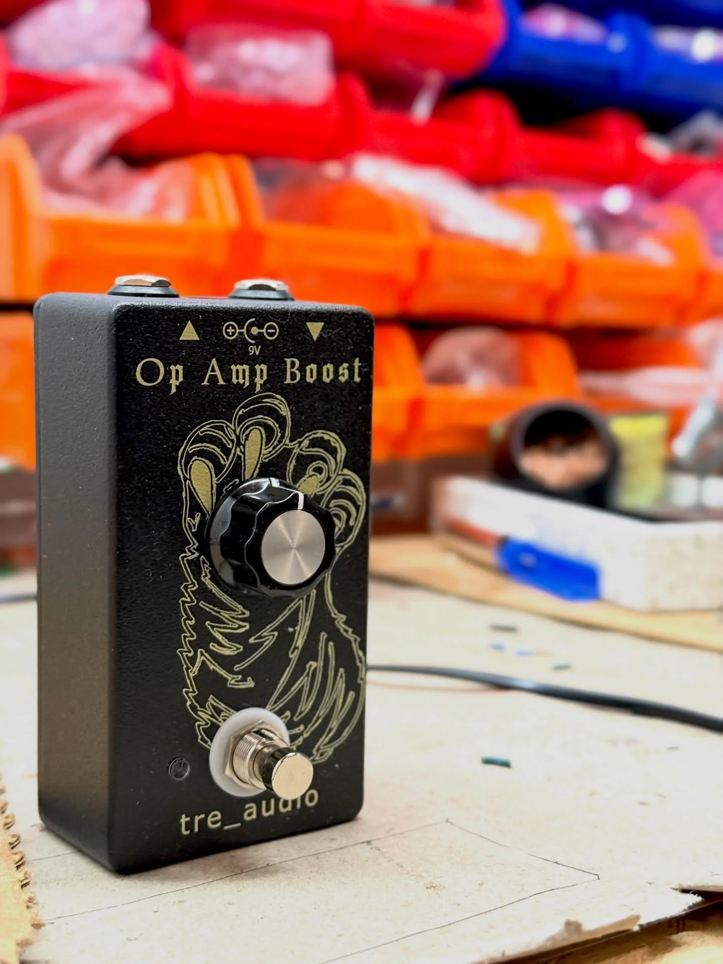 The Op Amp Boost is a no-frills boost pedal designed to give your guitar signal an extra push right where you need it. With a simple one-knob control, it&rsquo;s easy to dial in anything from a subtle lift to a full-on volume jump.

Because it uses a
