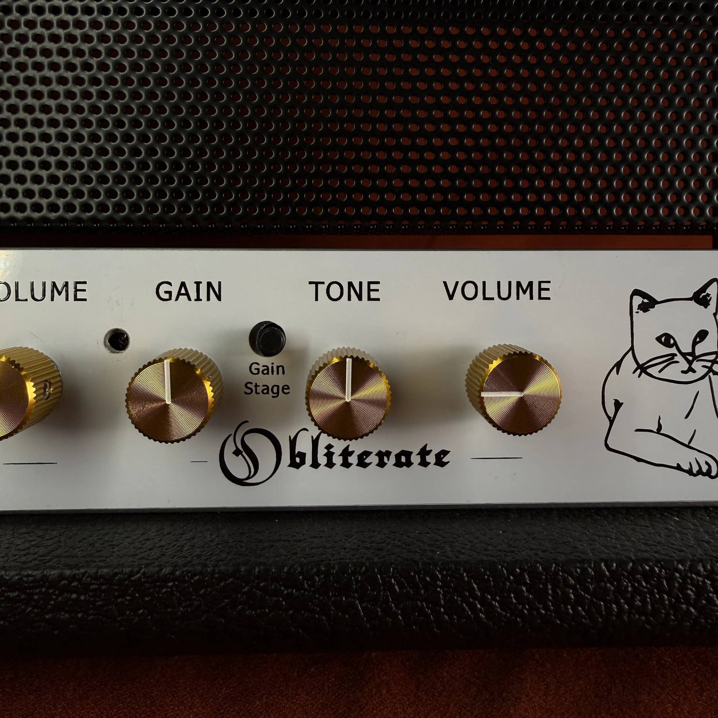 DC300W - red cloth - hero - 1to1 (2).jpg