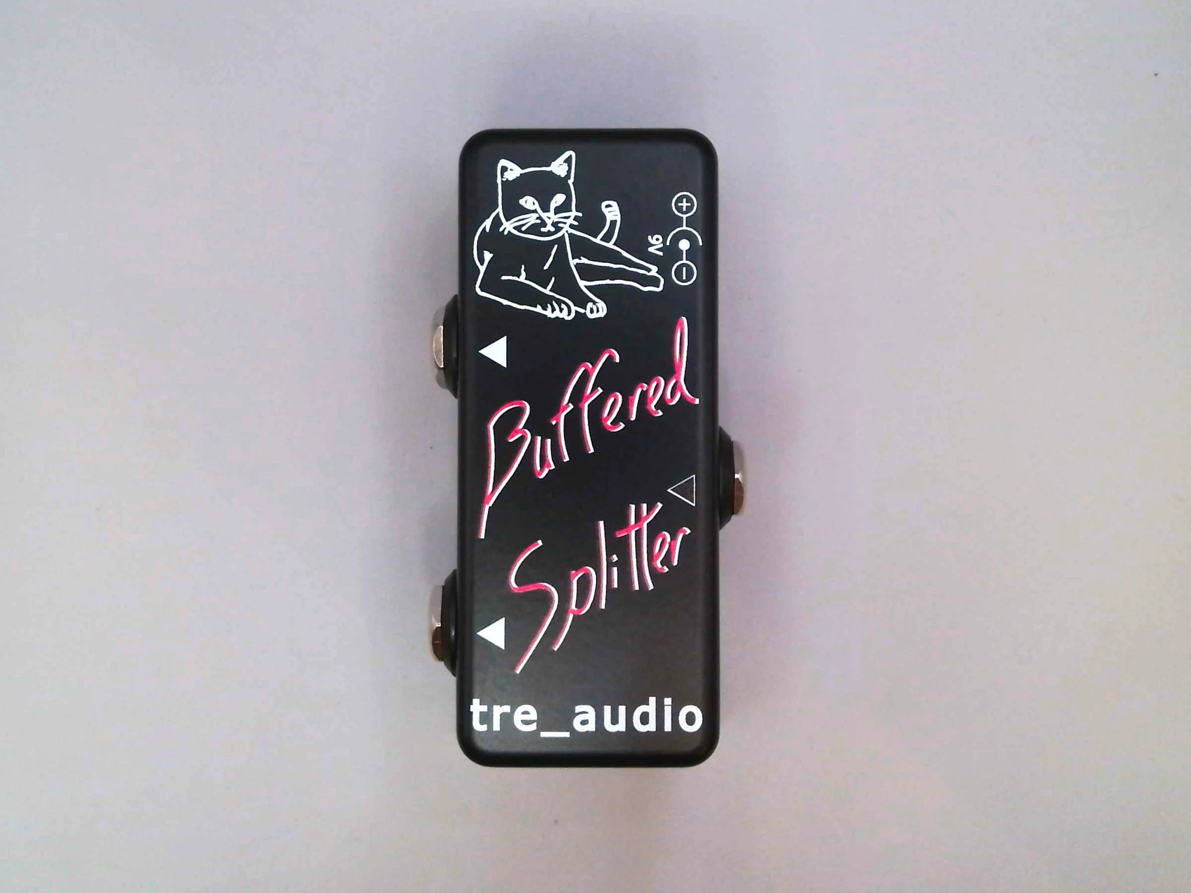 BUFFERED SPLITTER - Photo - Lightbox - 3to4 (11).jpg