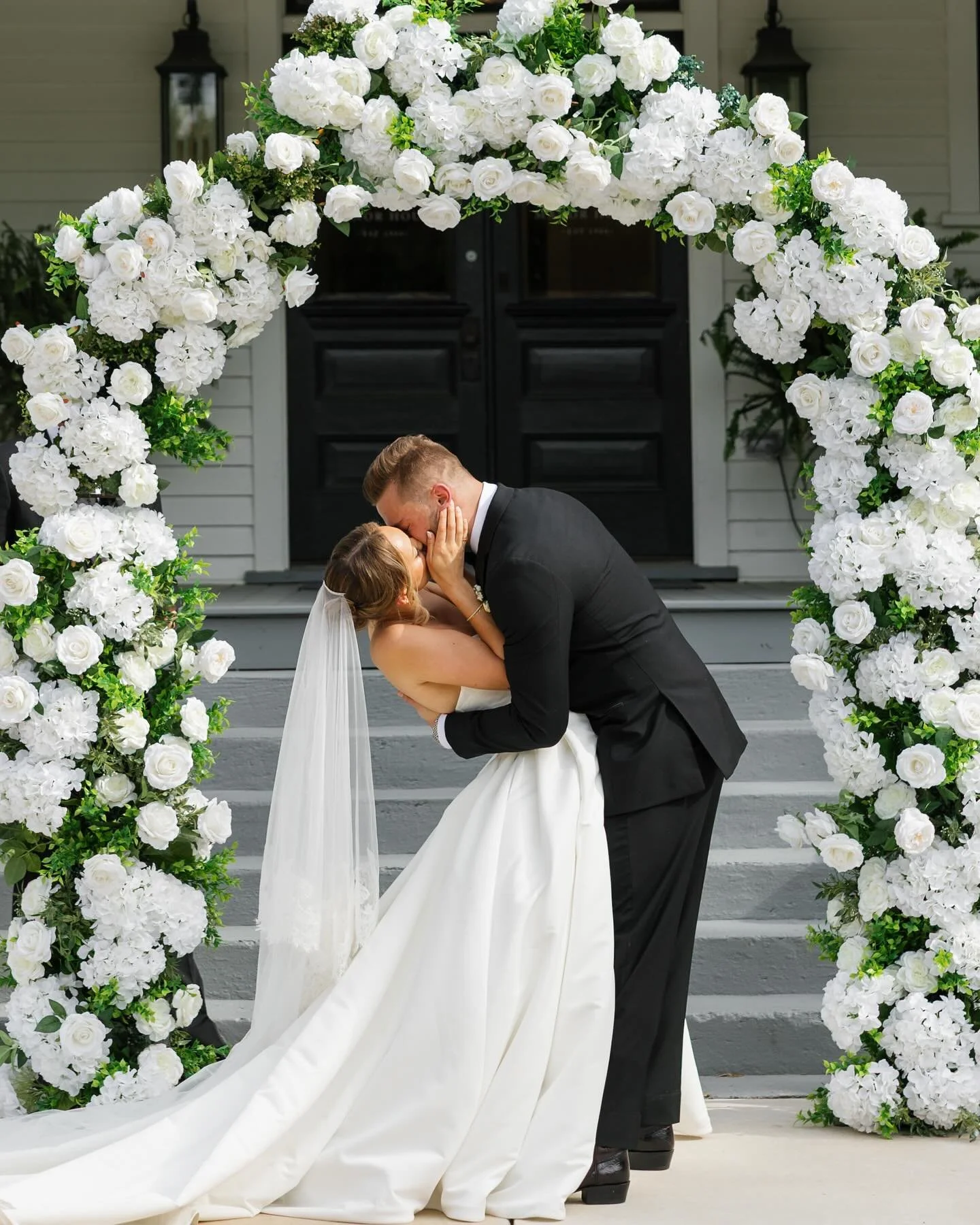 Mr. &amp; Mrs. Jarvis! 🥂