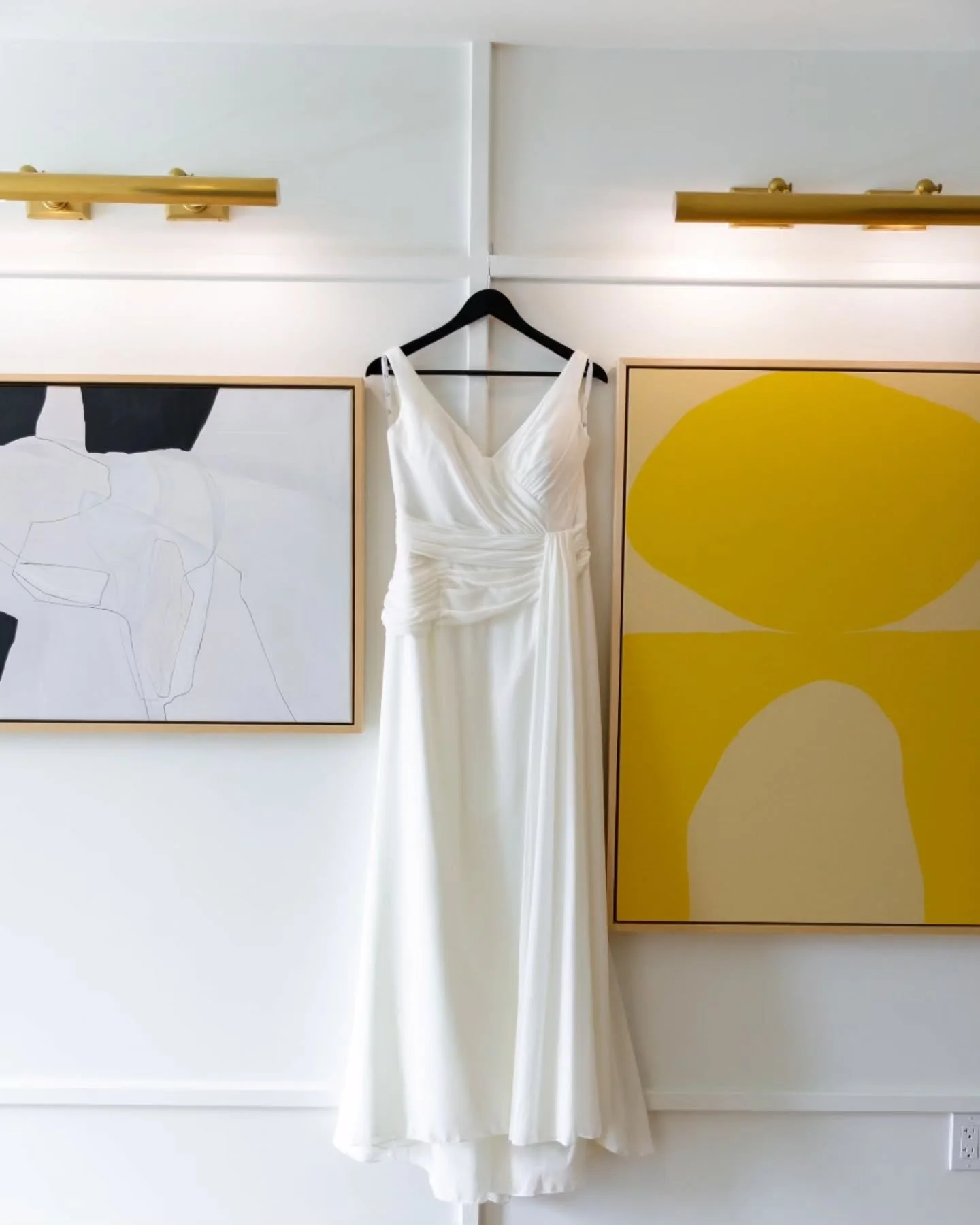 Starting off #newyearseve by posting more. If you've stuck around this long, thank you for your support and continued support! Now booking for 2026-27 weddings!
..
#2026weddings #weddingphotographer #atlantaphotography #weddingpro