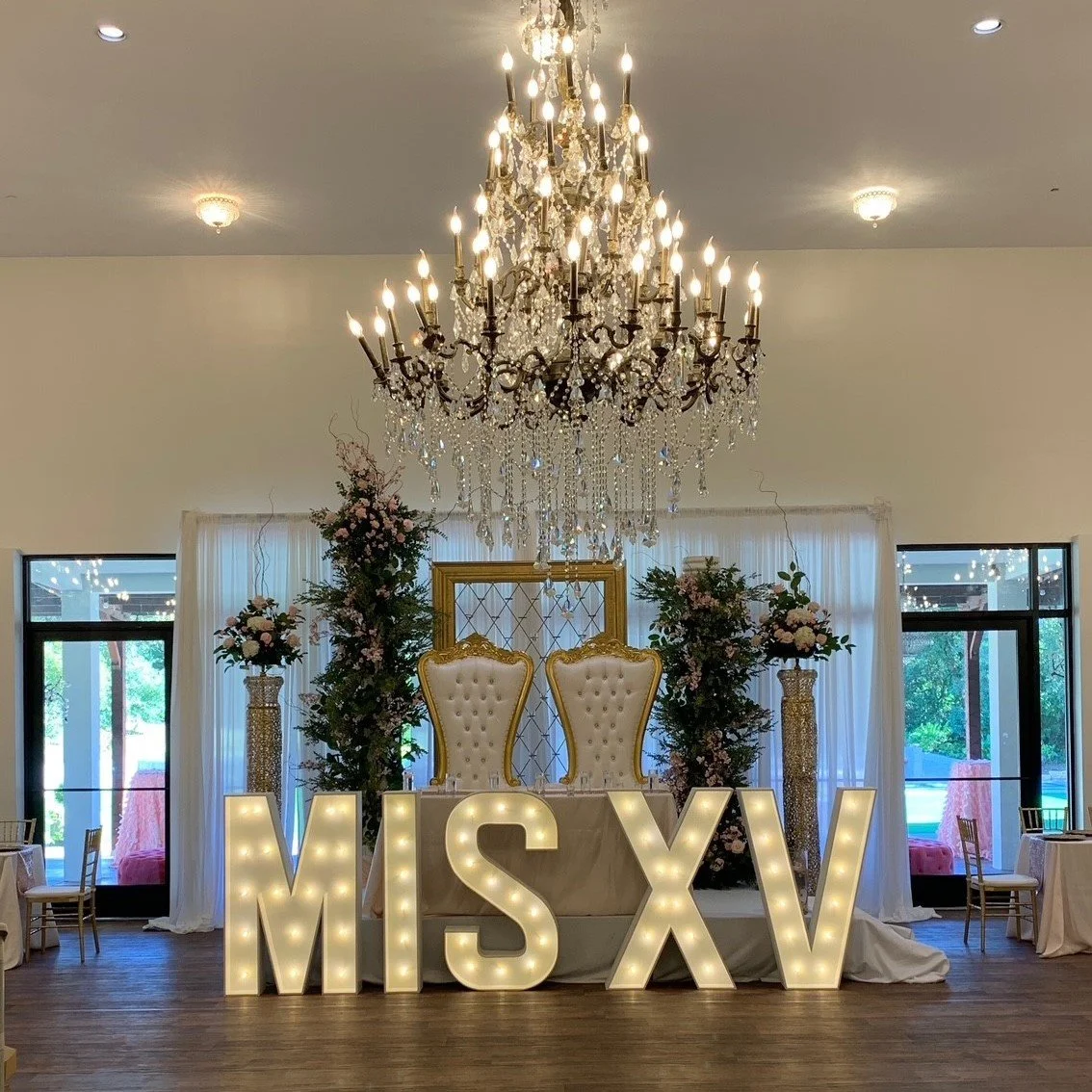 Wooden marquee letters and numbers in Dallas, Tx for a Quicenera.