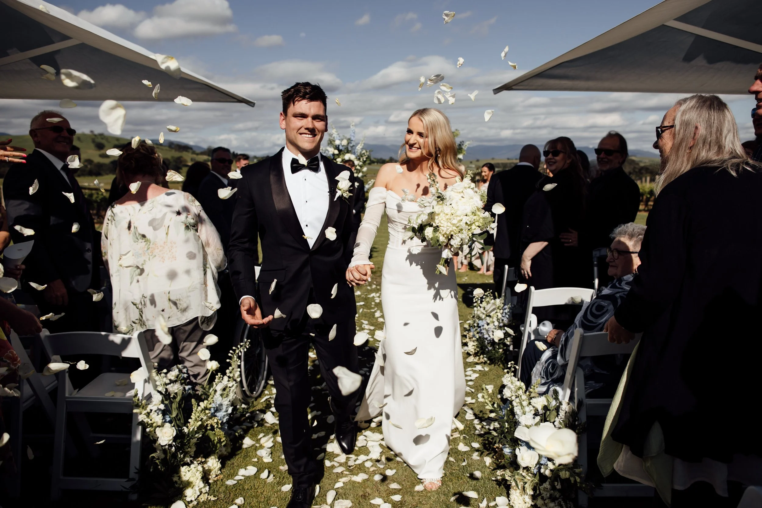 Alice and Wade, Acacia Ridge Winery, VIC Wedding