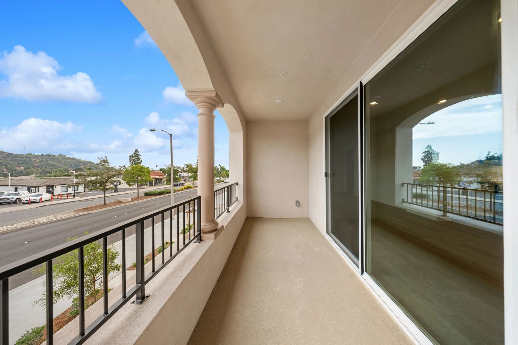 8-27-Route66_731-Balcony.jpg