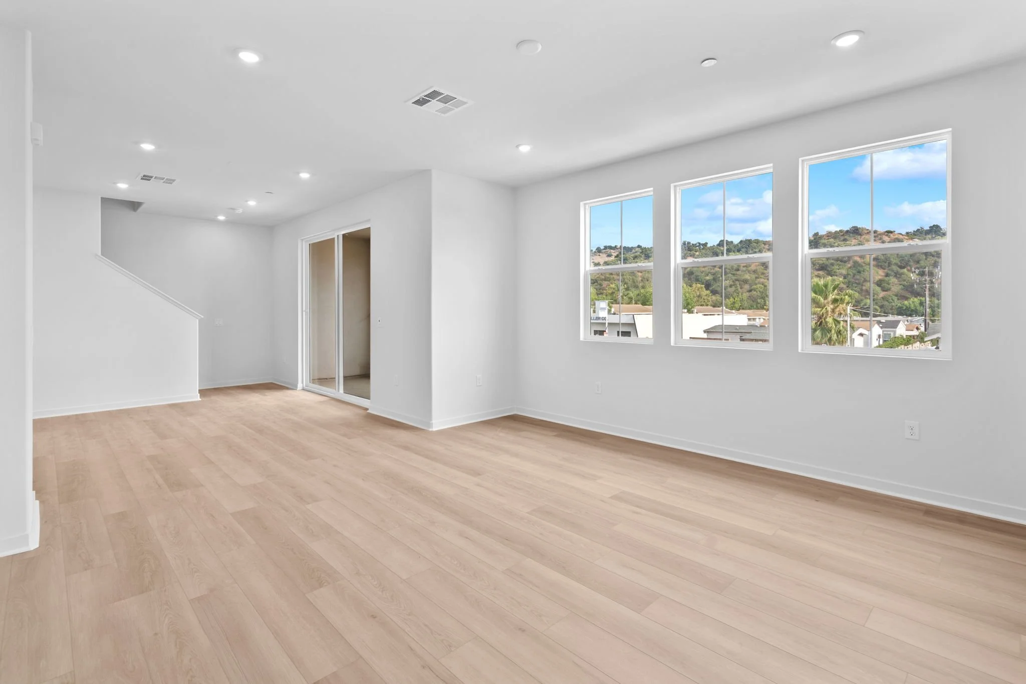 3-7-Route66_731-LivingRoom.jpg