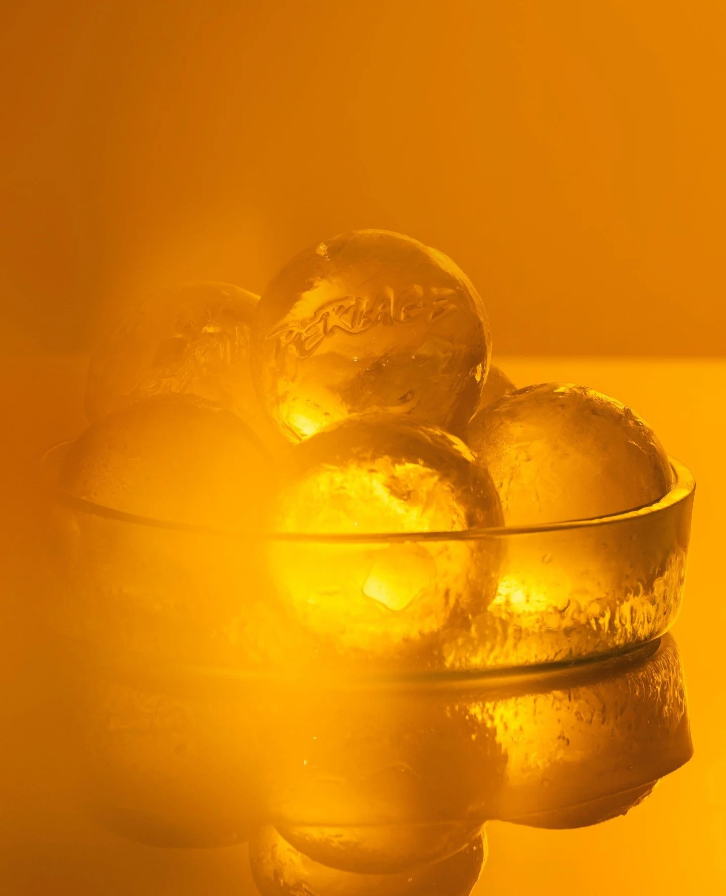 Pop, fizz, sparkle, swoon. The yellow moon&rsquo;s a golden balloon. Join us for a night of &ldquo;anything&rsquo;s possible!&rdquo;.⁠
⁠
#adventure #perlage⁠