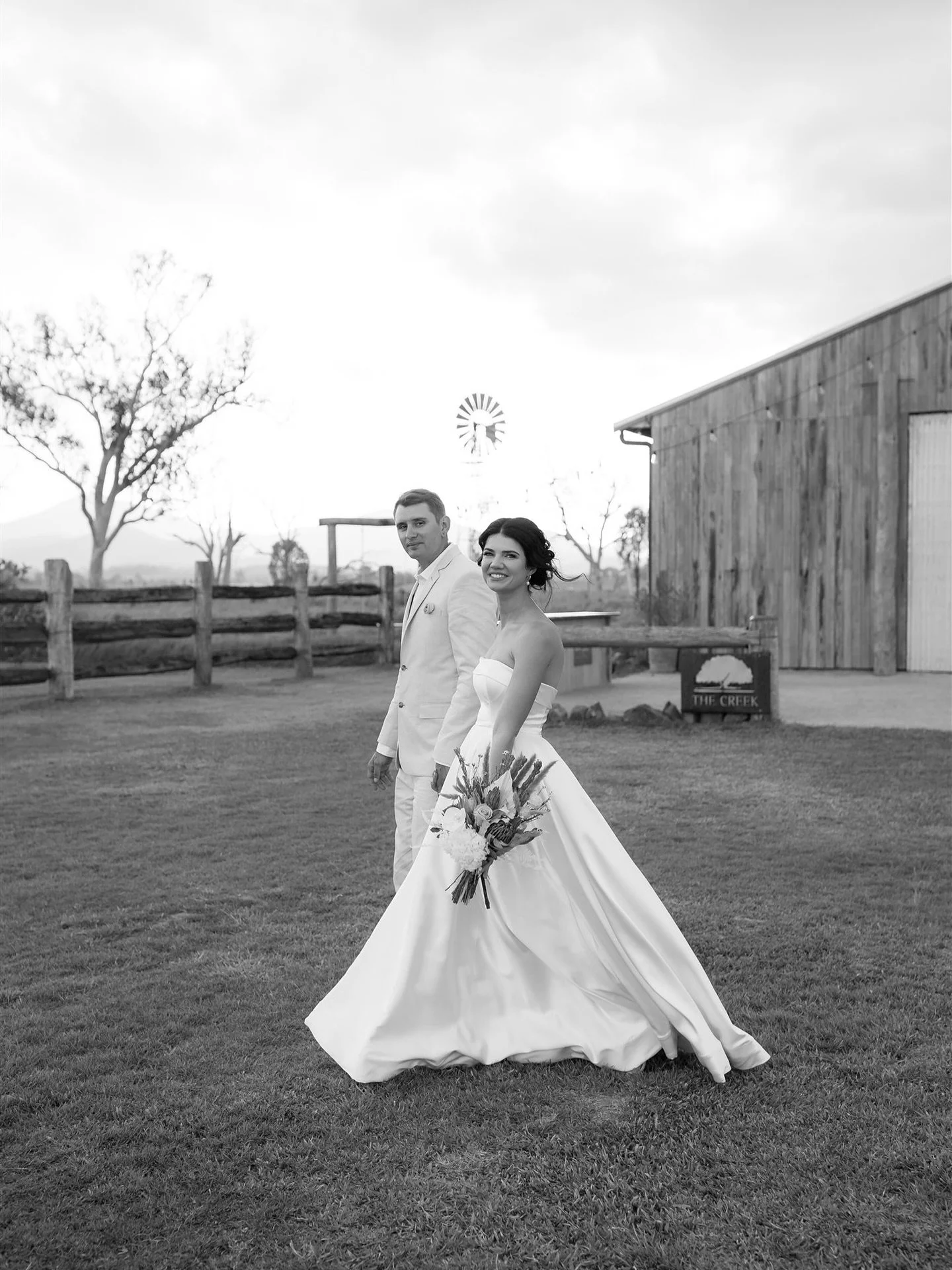 A quiet stroll with Elise and Tegan straight into bridal portraits @the_creek_whitsundays_ 

#whitsundayweddingphotographer #whitsundayweddings #whitsundaywedding #countrywedding #countryweddings #centralqldweddings #centralqldweddingphotographer #ce