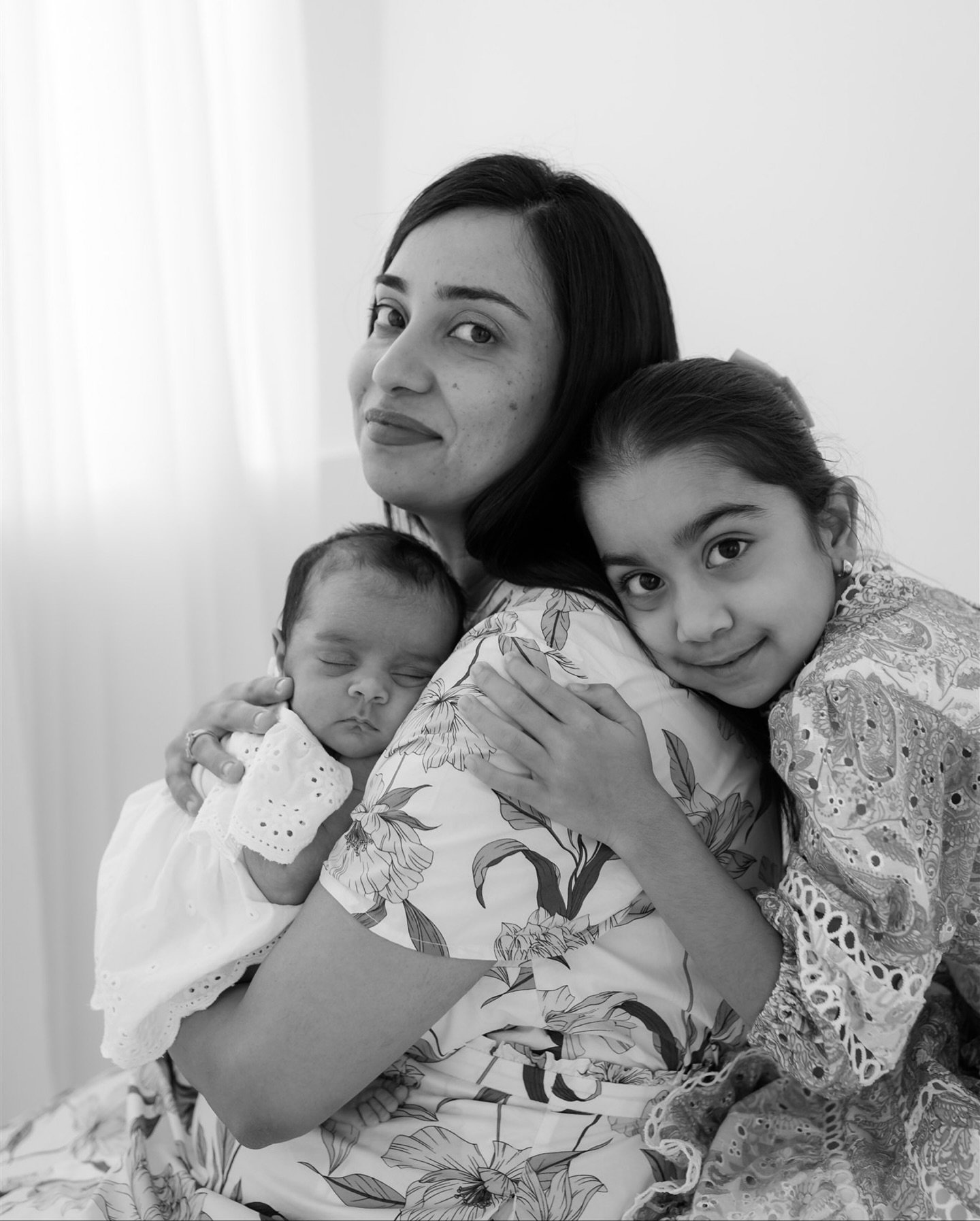 The sweetest new beginning;
welcoming baby Iraya 🤍

A moment that holds everything at once: love, pride, calm, and the quiet joy of becoming a family of four.

#newborn #moranbahphotographer #moranbahmumlife #moranbahliving #centralqldphotographer #