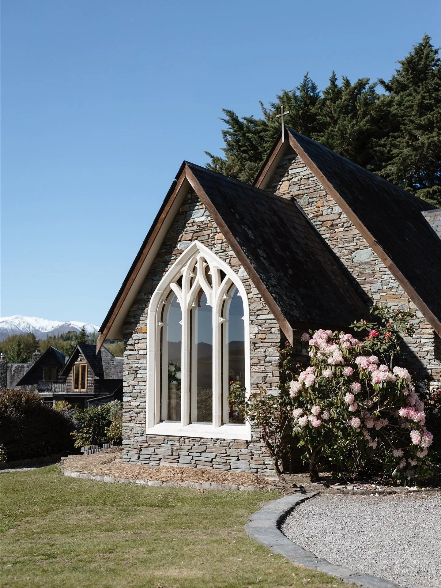 The architecture at Stonebridge Estate speaks for itself.
Classic lines, handcrafted stone, and thoughtfully designed spaces that create an exceptional backdrop for weddings and portrait work.

#nzwedding #nzweddingphotographer #queenstownweddingphot