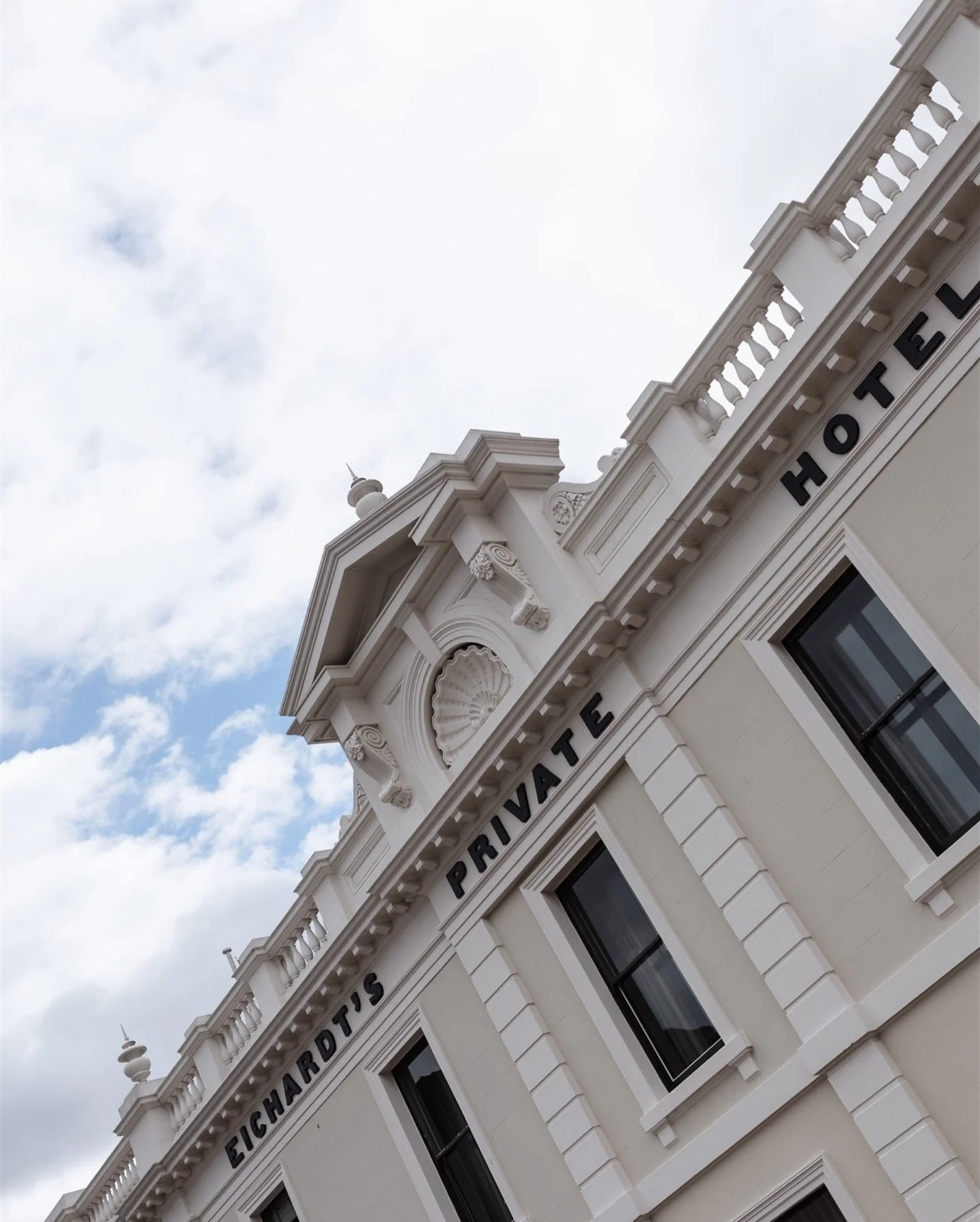 &rsquo;Tis the night before Christmas and I&rsquo;ve finally carved out a quiet moment to sit down and edit these. I havnt wrapped any presents or prepared any food for tomorrow but there still a lot of hours left before the sun comes up 😅😂

A few 