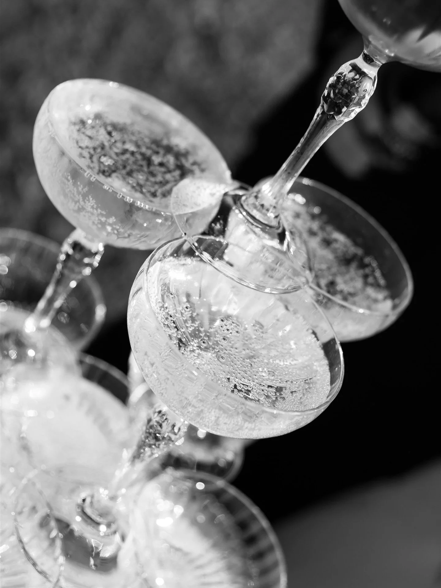 Light catching glass.
Bubbles rising.
Moments worth celebrating🍾