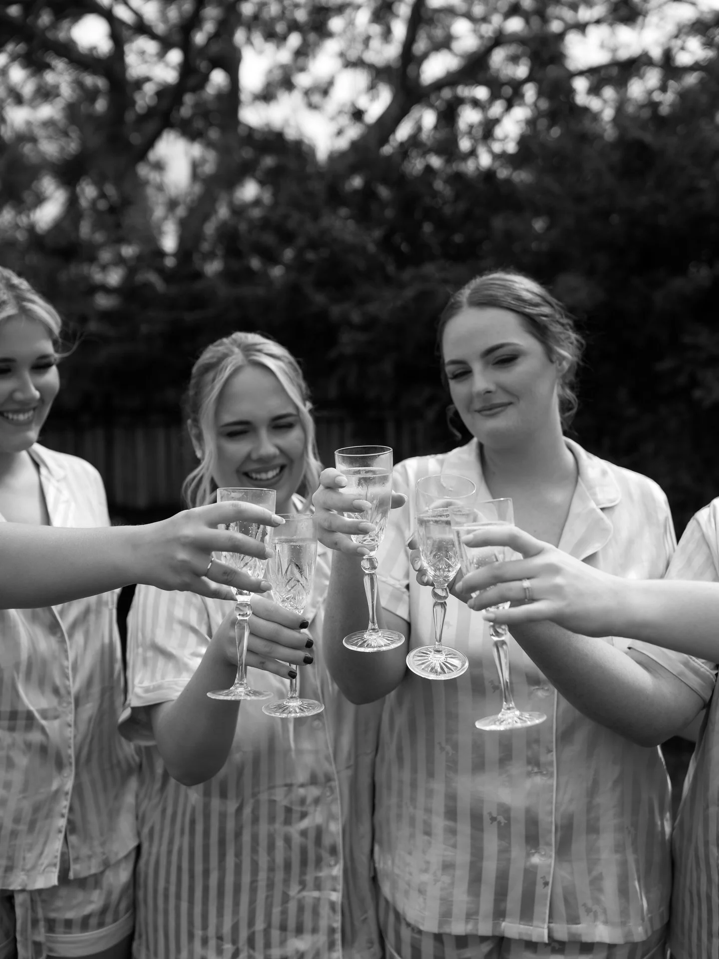 Champagne 🍾 
Best friends✨
A day they&rsquo;ll never forget 🌷

#whitsundaywedding #whitsundayweddingphotographer #qldweddingphotographer #nzweddingphotographer #rockhamptonweddingphotographer